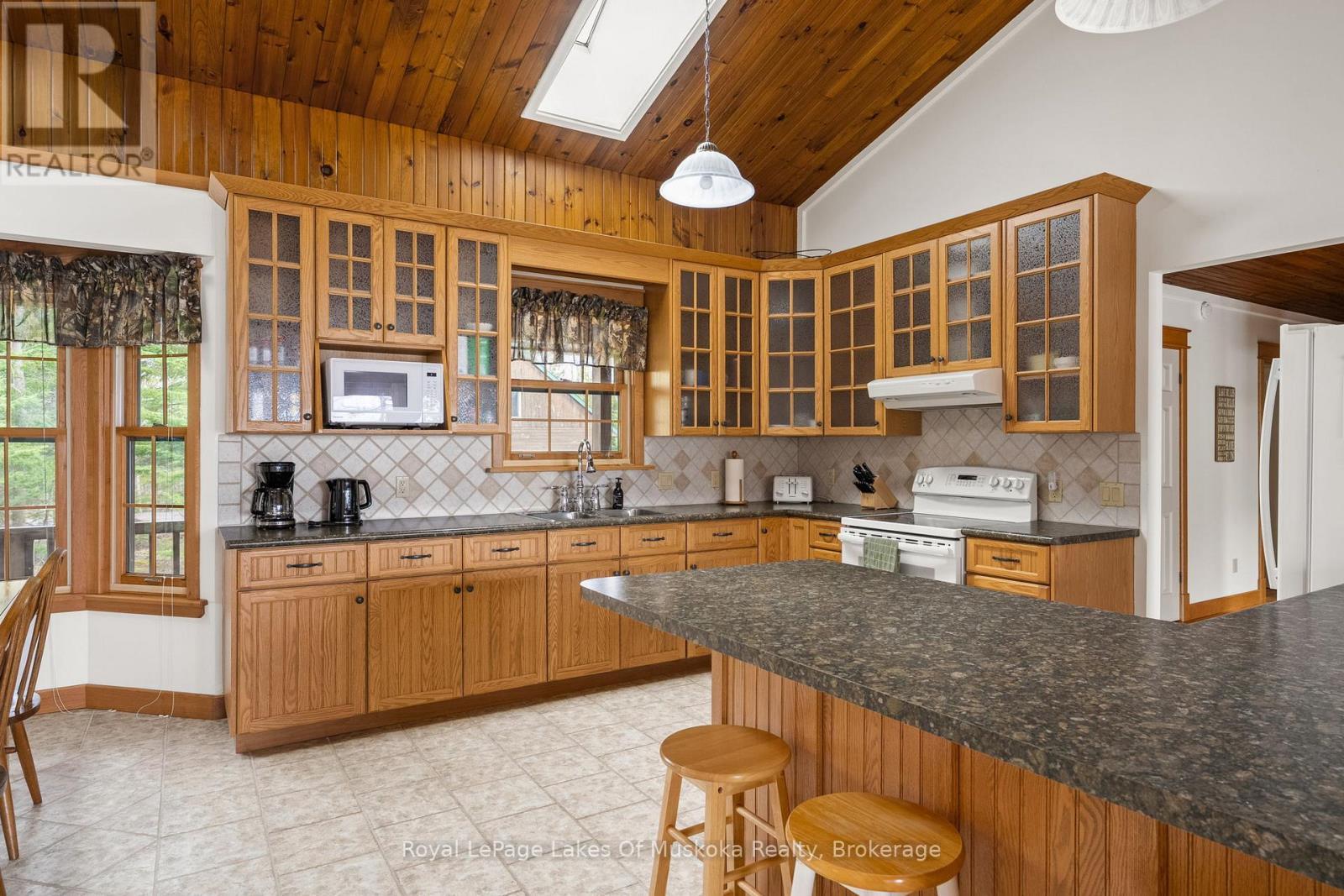 












3149 520 HIGHWAY

,
Magnetawan,




Ontario
P0A1P0

