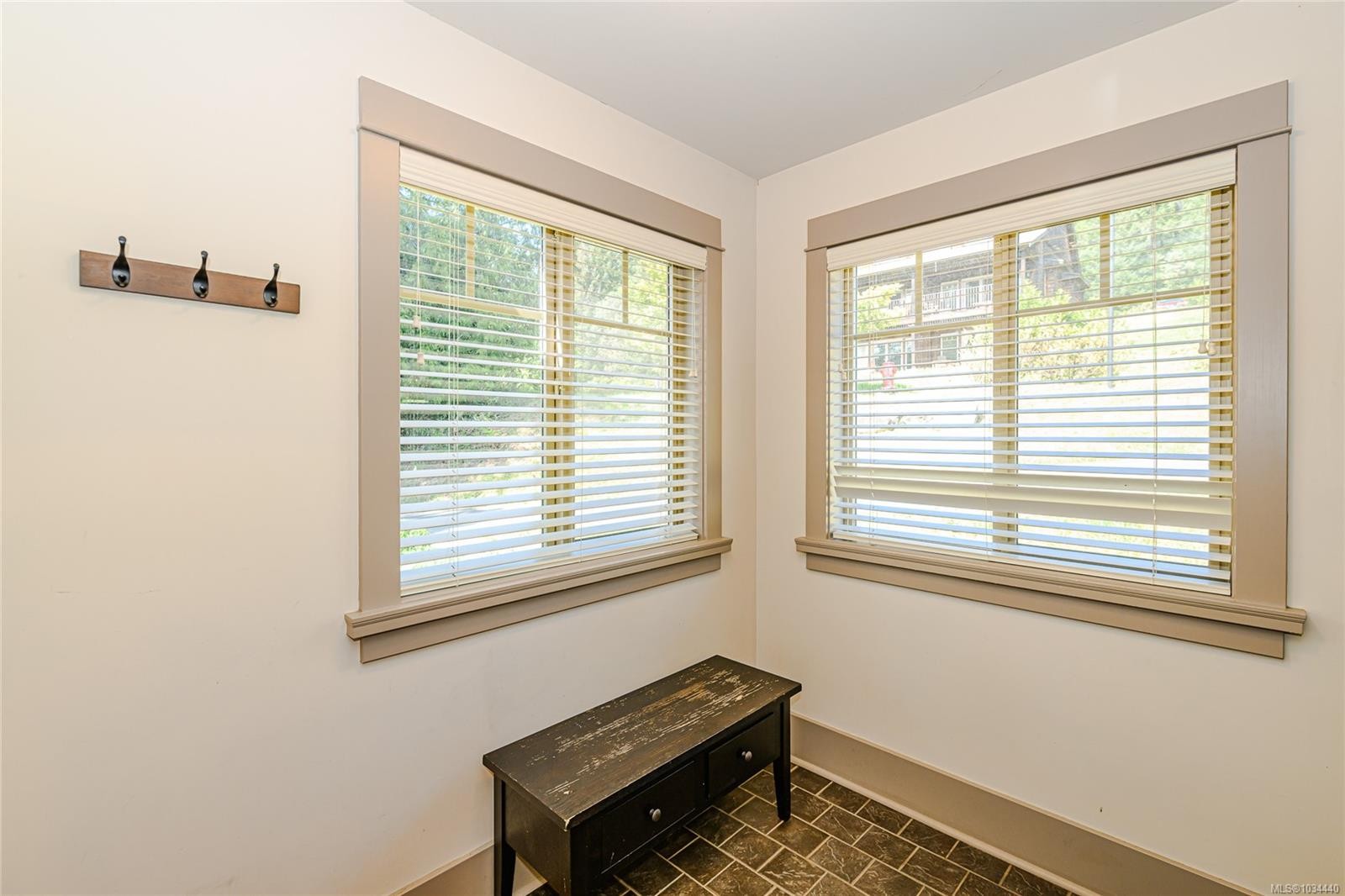 









315


Robinson

Rd, 36,
Salt Spring,




BC
V8K 1P7

