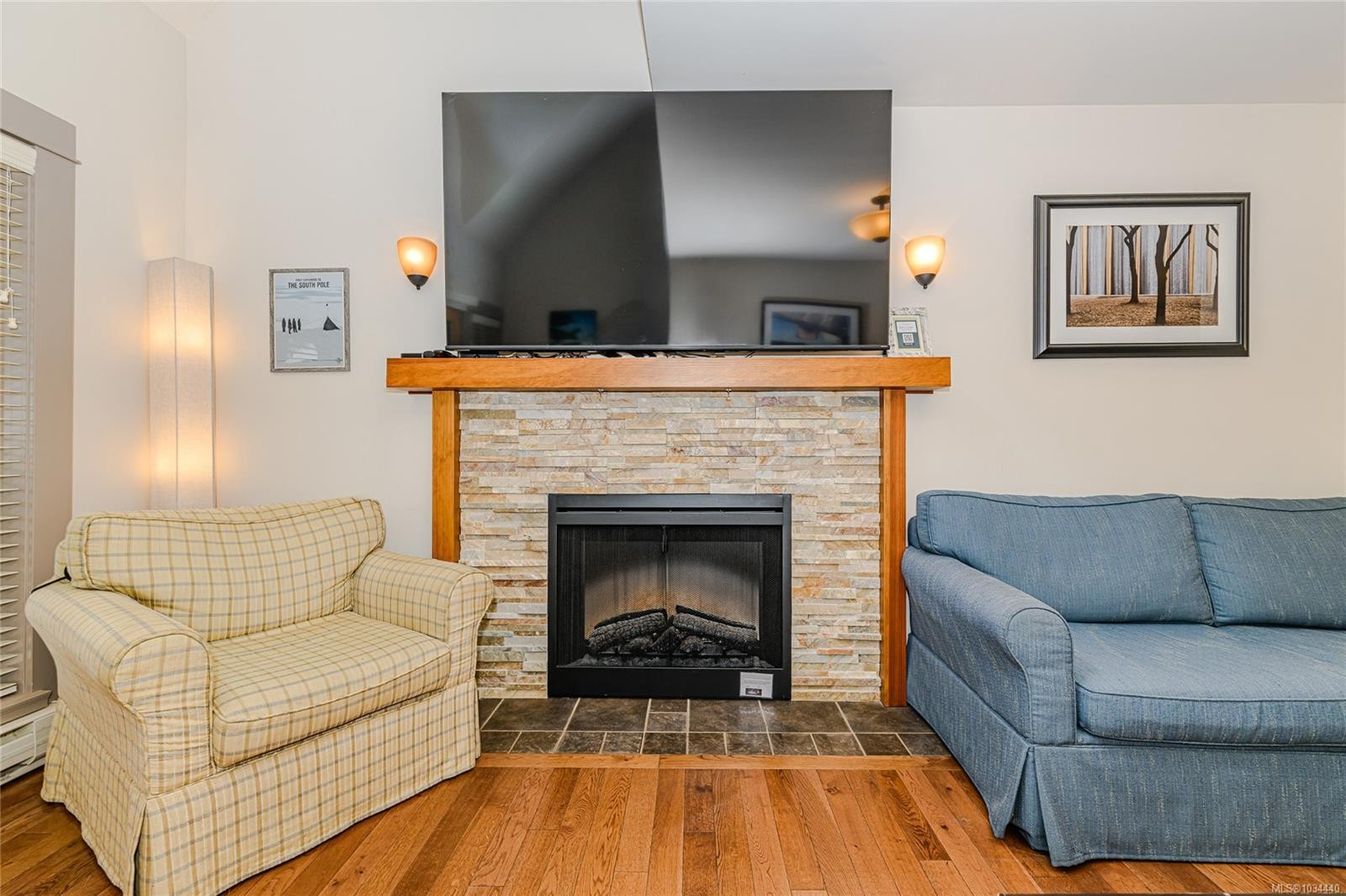 









315


Robinson

Rd, 36,
Salt Spring,




BC
V8K 1P7


