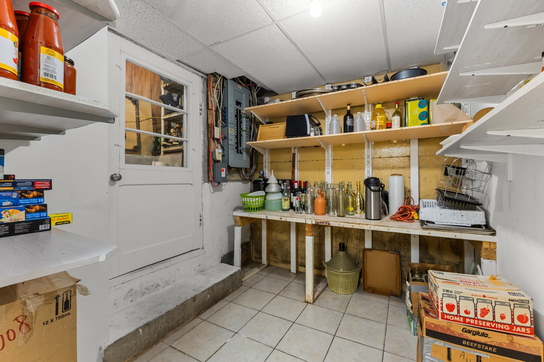 









467


Rue Flavien

,
Laval (Fabreville),




QC
H7P3A3


