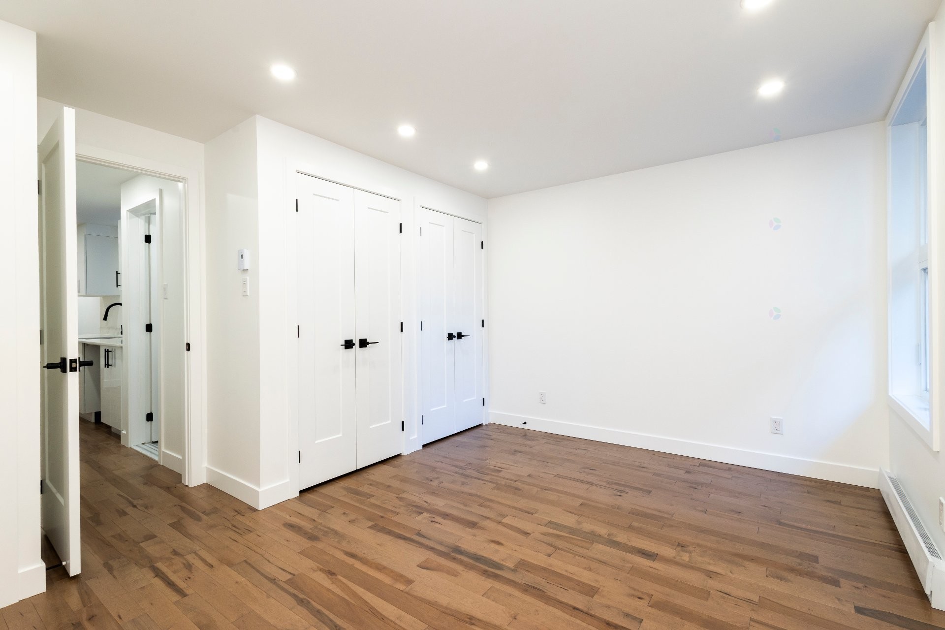 









2108


Rue Atateken

,
Montréal (Ville-Marie),




QC
H2L3L8

