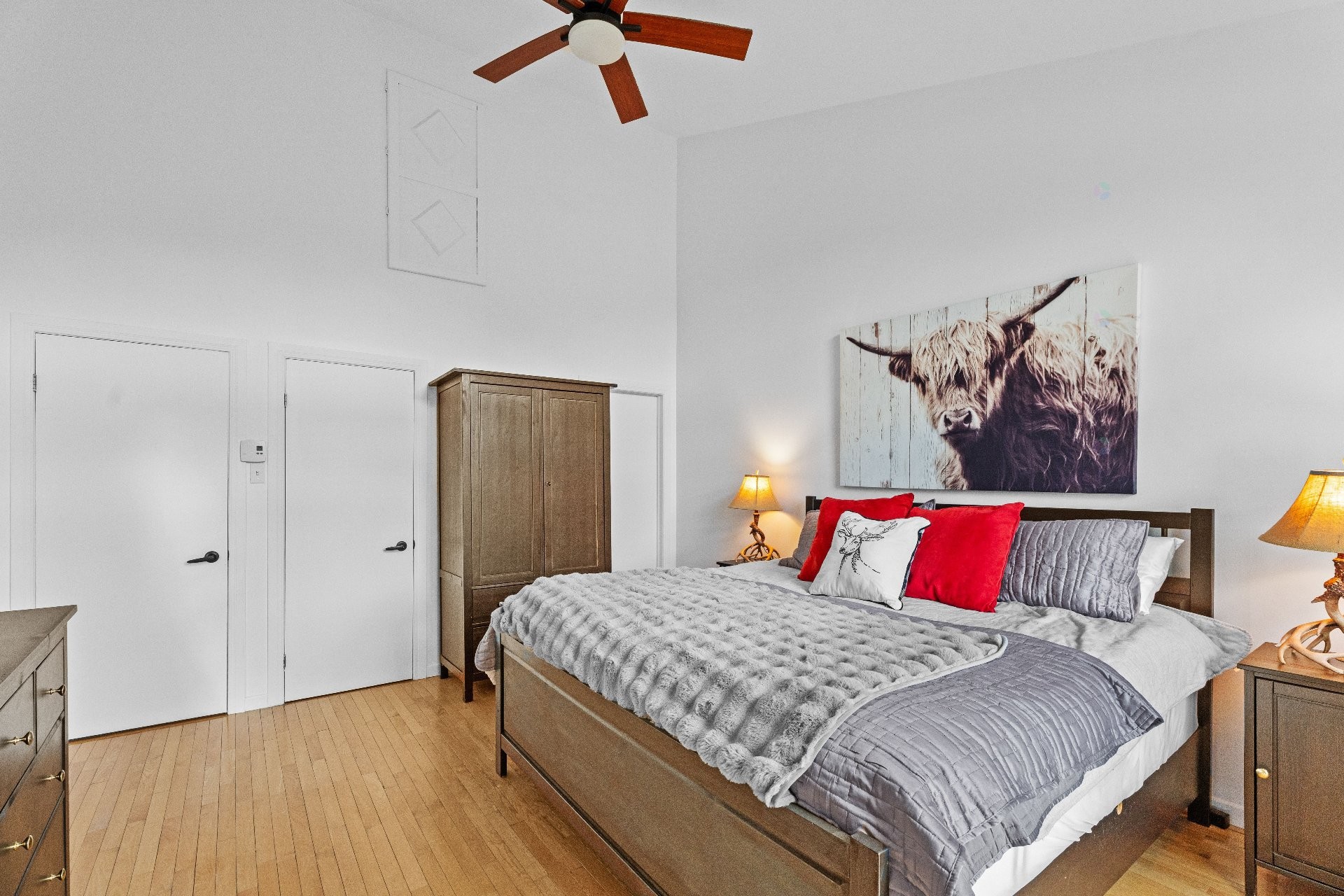 









782


Rue Principale

, 146,
Saint-Sauveur,




QC
J0R1R2

