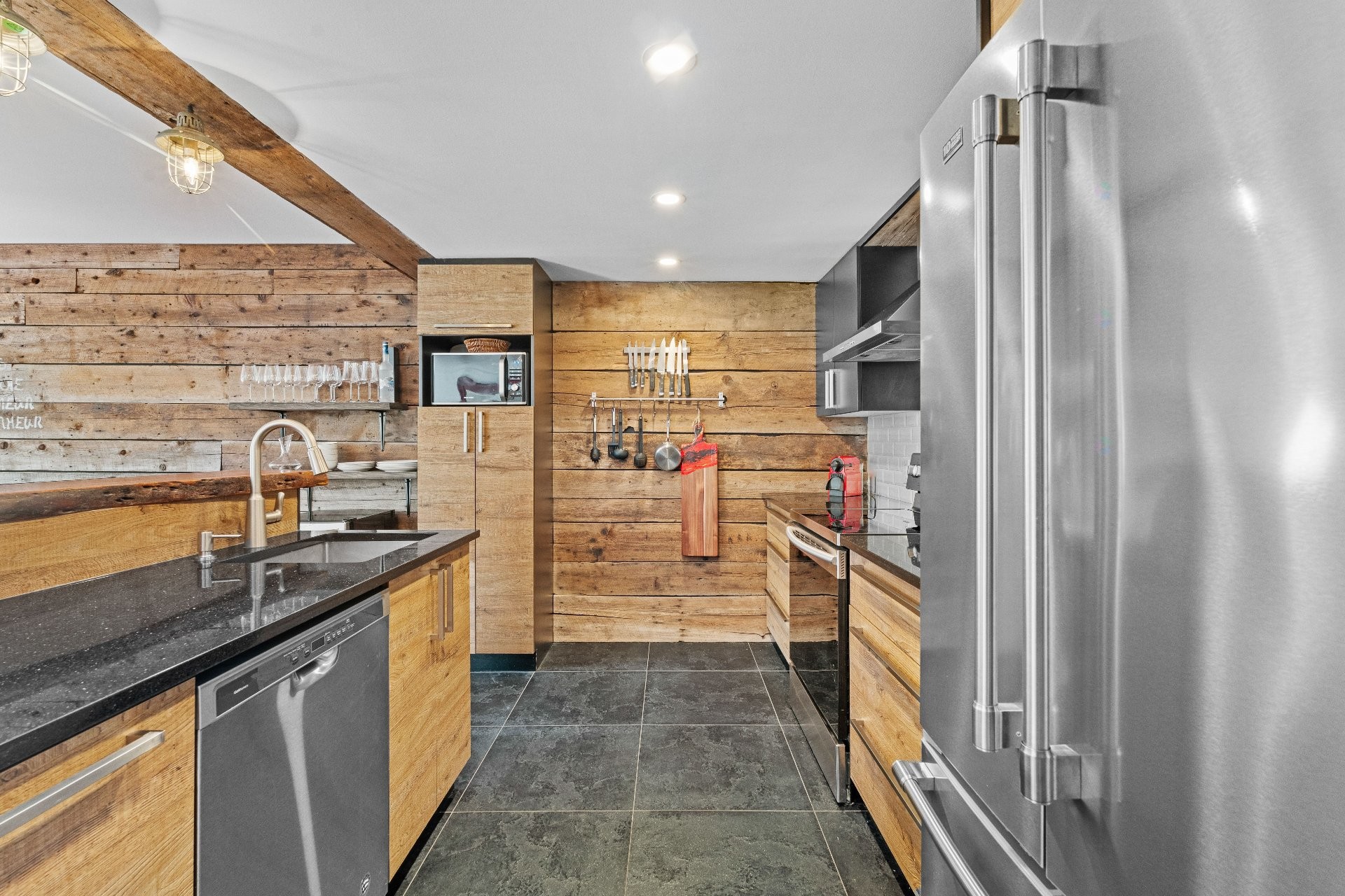 









782


Rue Principale

, 146,
Saint-Sauveur,




QC
J0R1R2


