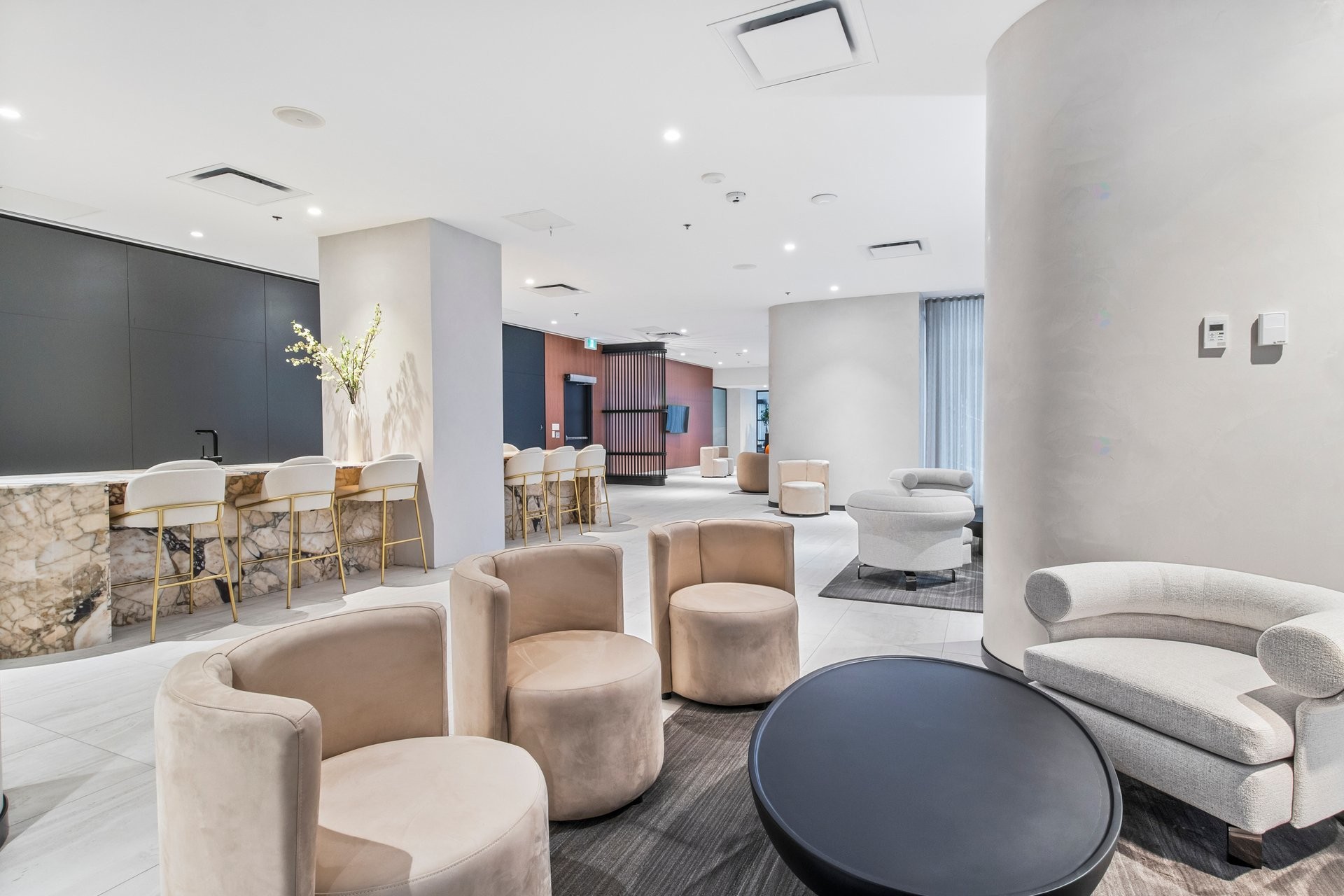 









1205


Rue du Square-Phillips

, 2816,
Montréal (Ville-Marie),




QC
H3B3H3

