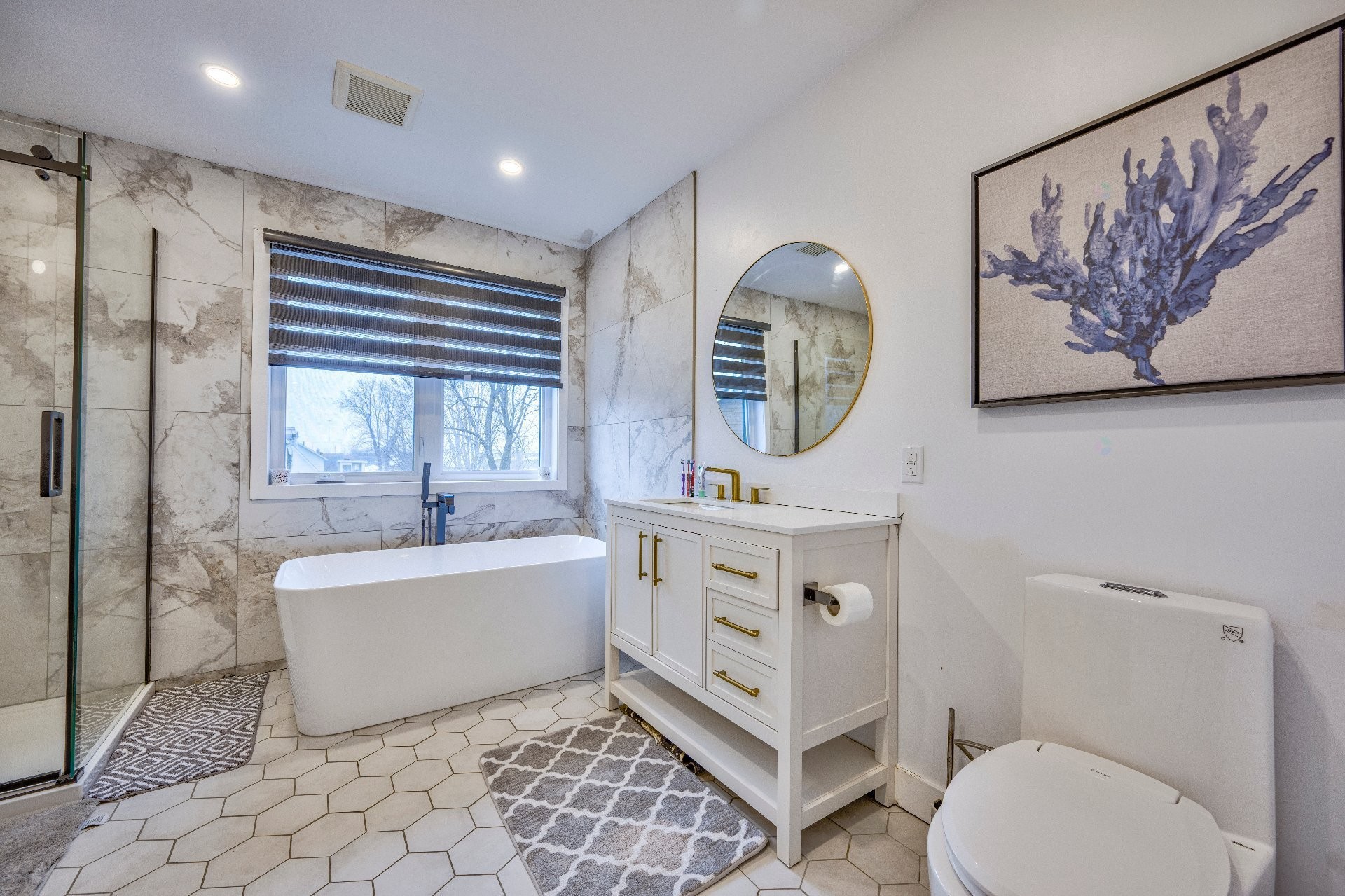 









2B


Tsse Chatel

,
Laval (Sainte-Rose),




QC
H7L3A5

