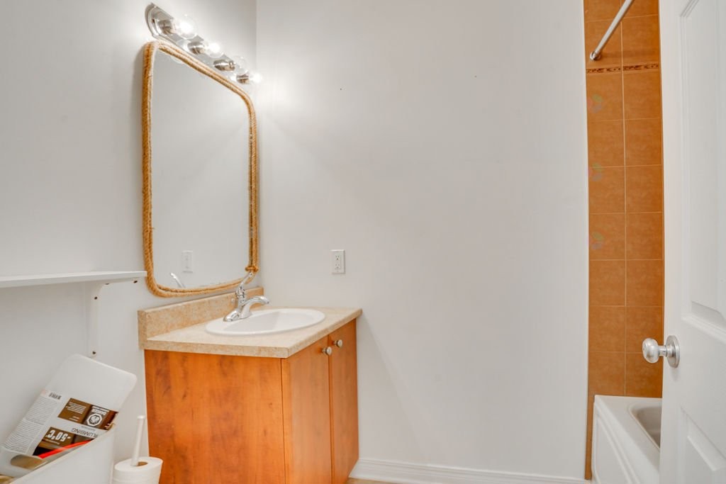 









149


Rue du Tournoi

,
Gatineau (Aylmer),




QC
J9J3V5

