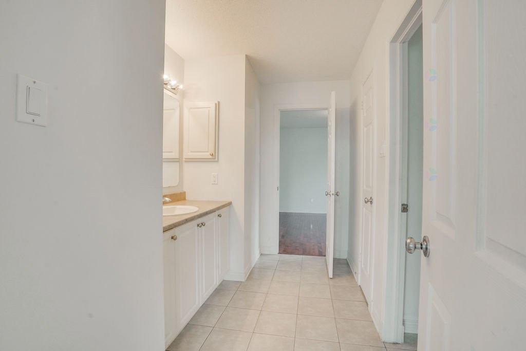 









149


Rue du Tournoi

,
Gatineau (Aylmer),




QC
J9J3V5

