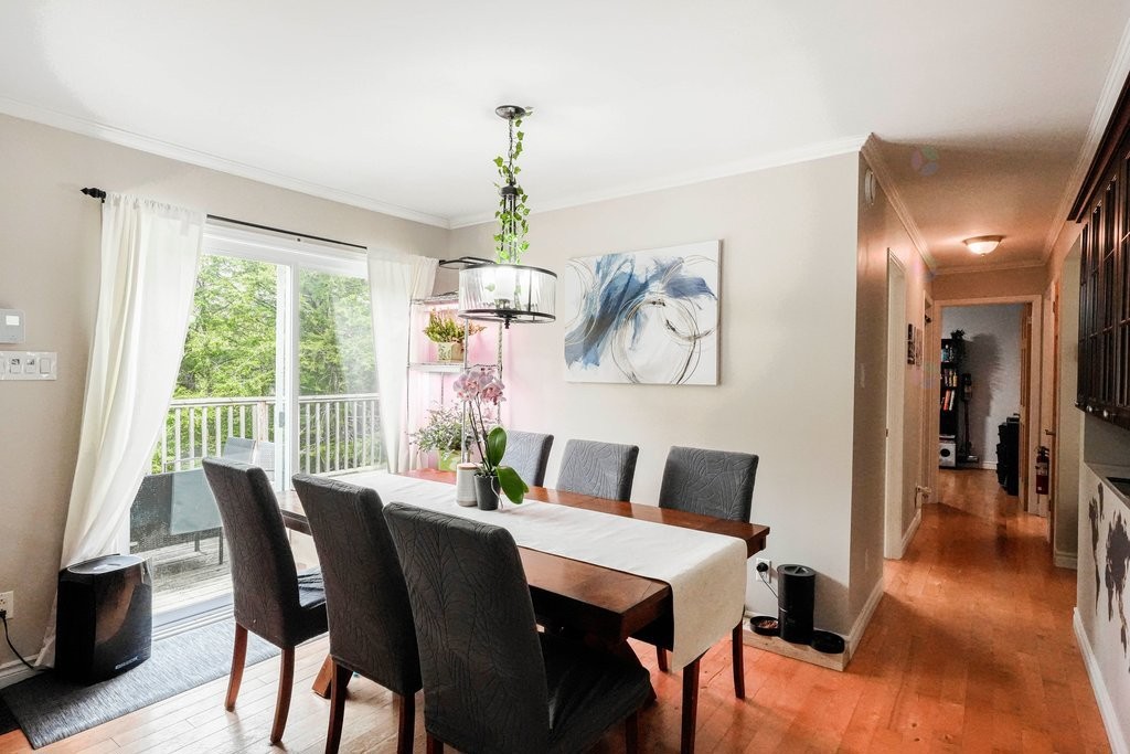 









273


Ch. de la Colonie

,
Val-des-Monts,




QC
J8N4A4

