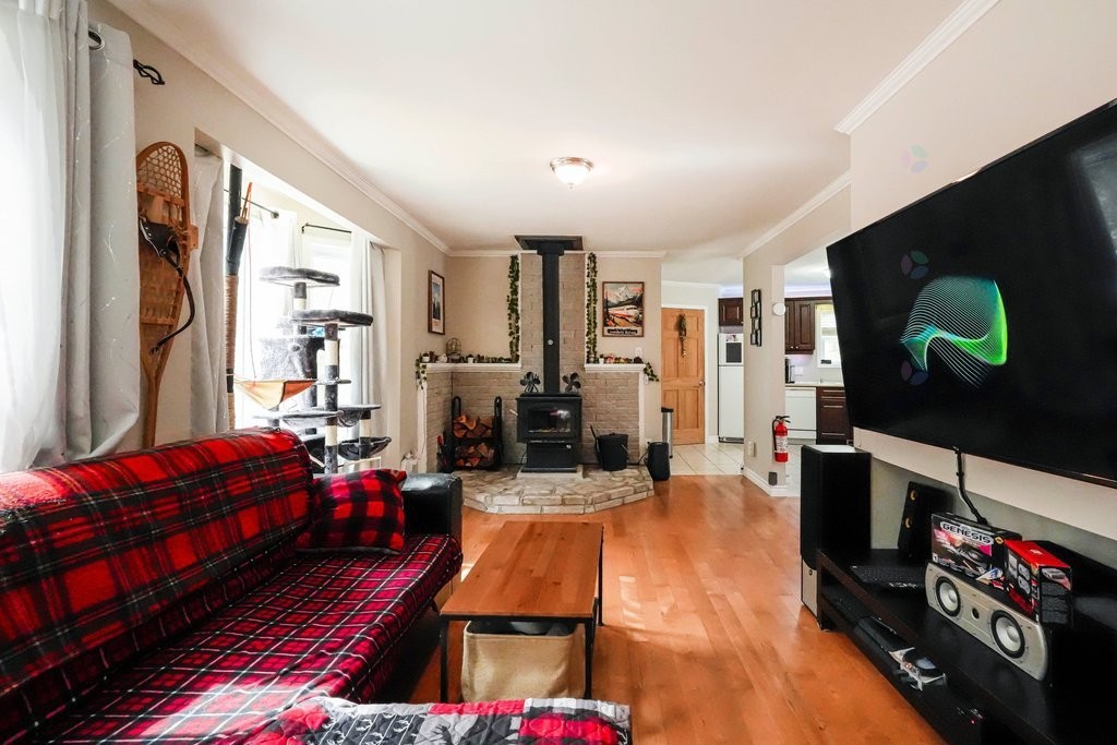 









273


Ch. de la Colonie

,
Val-des-Monts,




QC
J8N4A4

