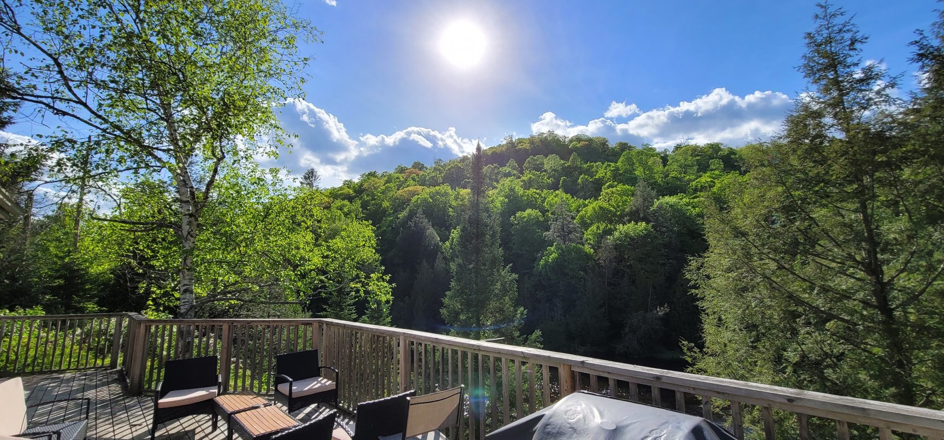 









273


Ch. de la Colonie

,
Val-des-Monts,




QC
J8N4A4

