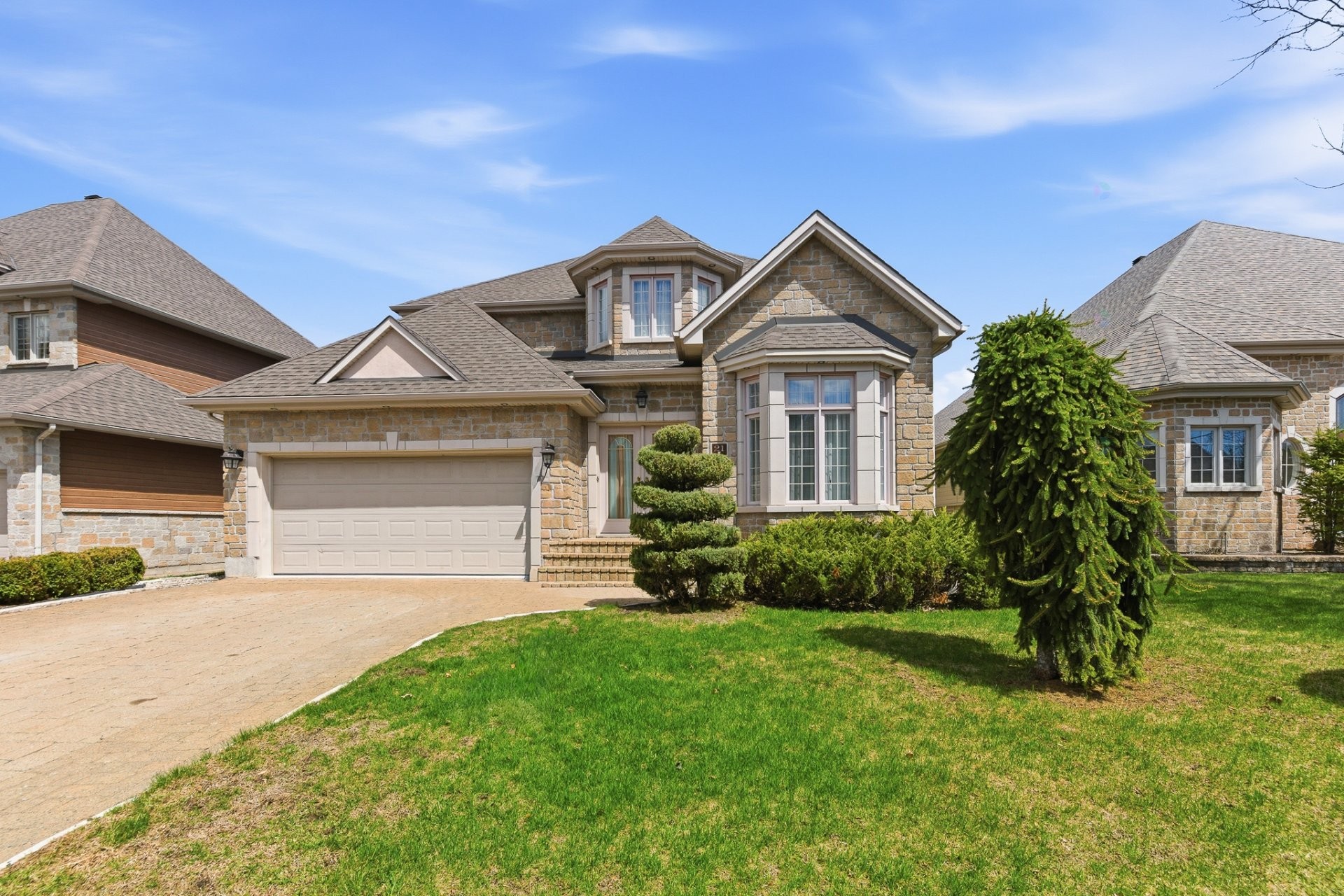 









21


Rue de l'Anse-aux-Bateaux

,
Gatineau (Hull),




QC
J8Z3P3

