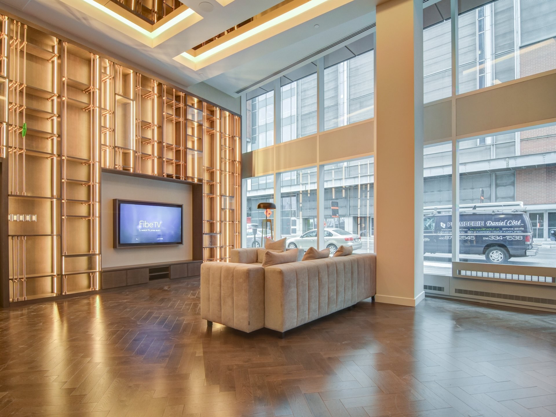 









1288


Rue St-Antoine O.

, 4905,
Montréal (Ville-Marie),




QC
H3C0X6


