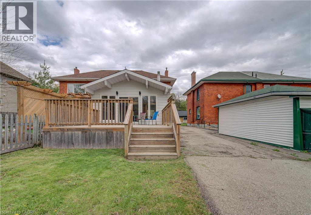












28 WILLOW Street

,
Paris,




Ontario
N3L2K6

