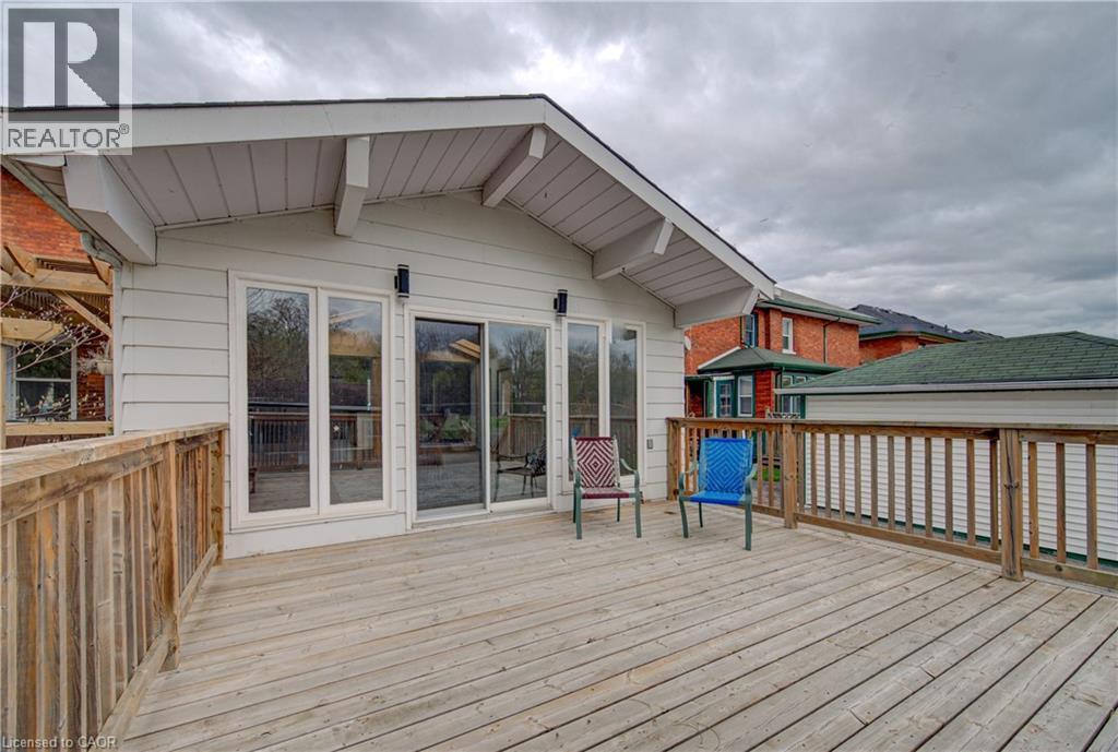 












28 WILLOW Street

,
Paris,




Ontario
N3L2K6

