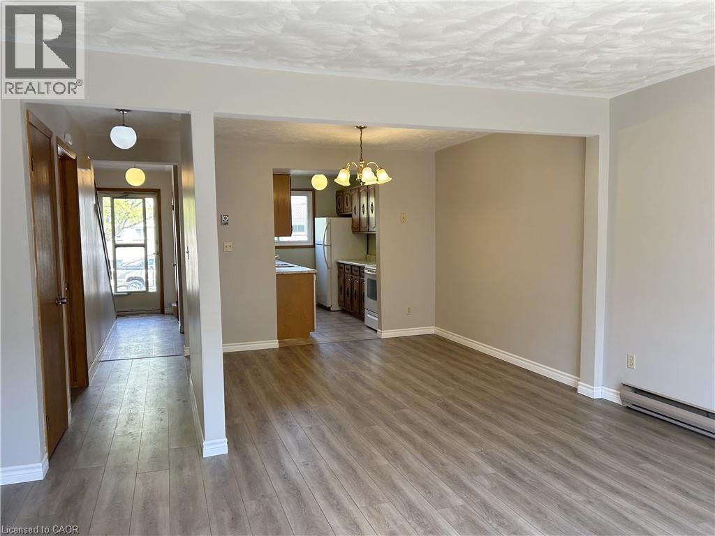 












10 MONTCLAIR Crescent

,
Simcoe,




Ontario
N3Y4R9

