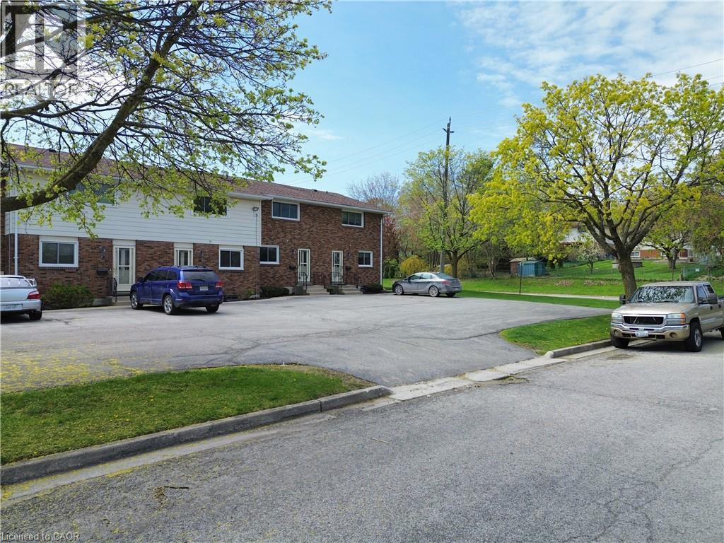 












10 MONTCLAIR Crescent

,
Simcoe,




Ontario
N3Y4R9

