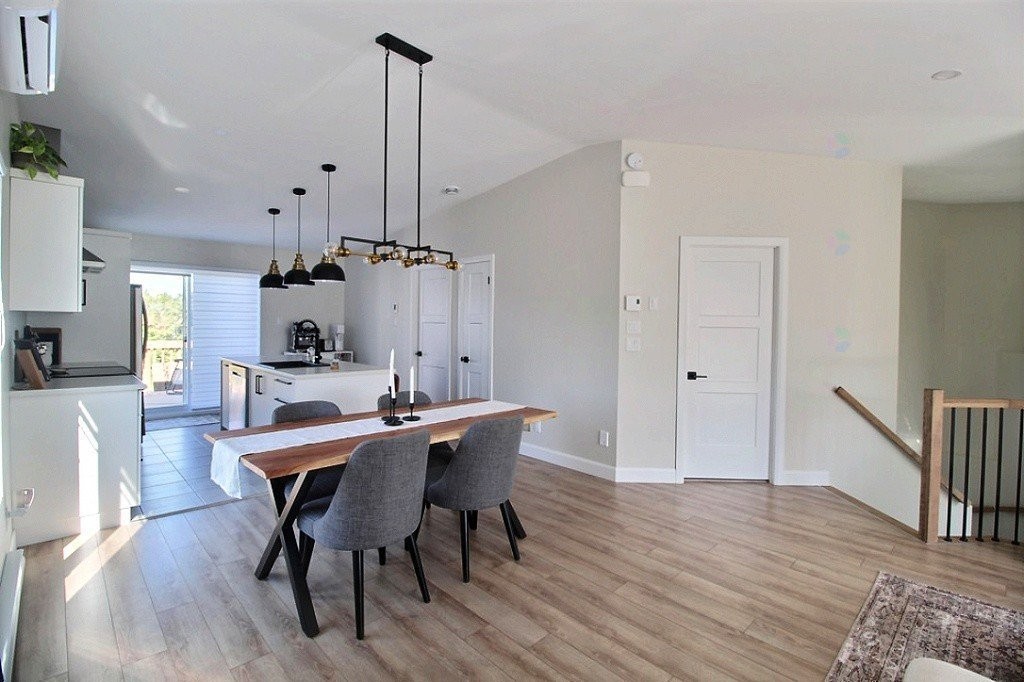 









1912


Rue Gabrielle-B.-Grimard

,
Saguenay (Chicoutimi),




QC
G7K0B4

