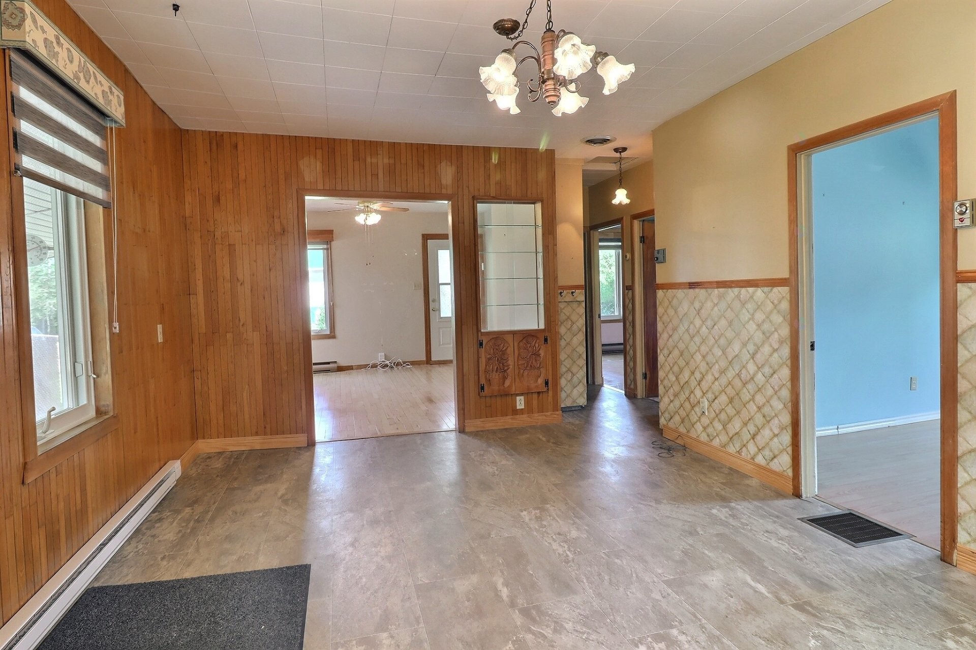 









135


Rue Le Moyne

,
Saguenay (Chicoutimi),




QC
G7G2S2

