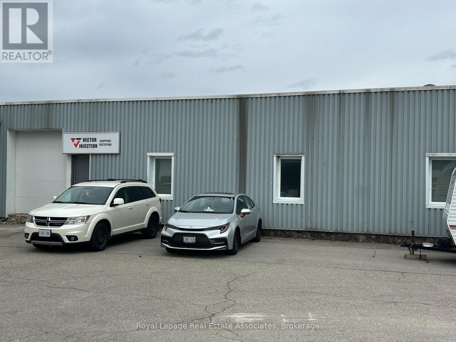 












153 PERTH STREET

,
Halton Hills,




Ontario
L7J1C9

