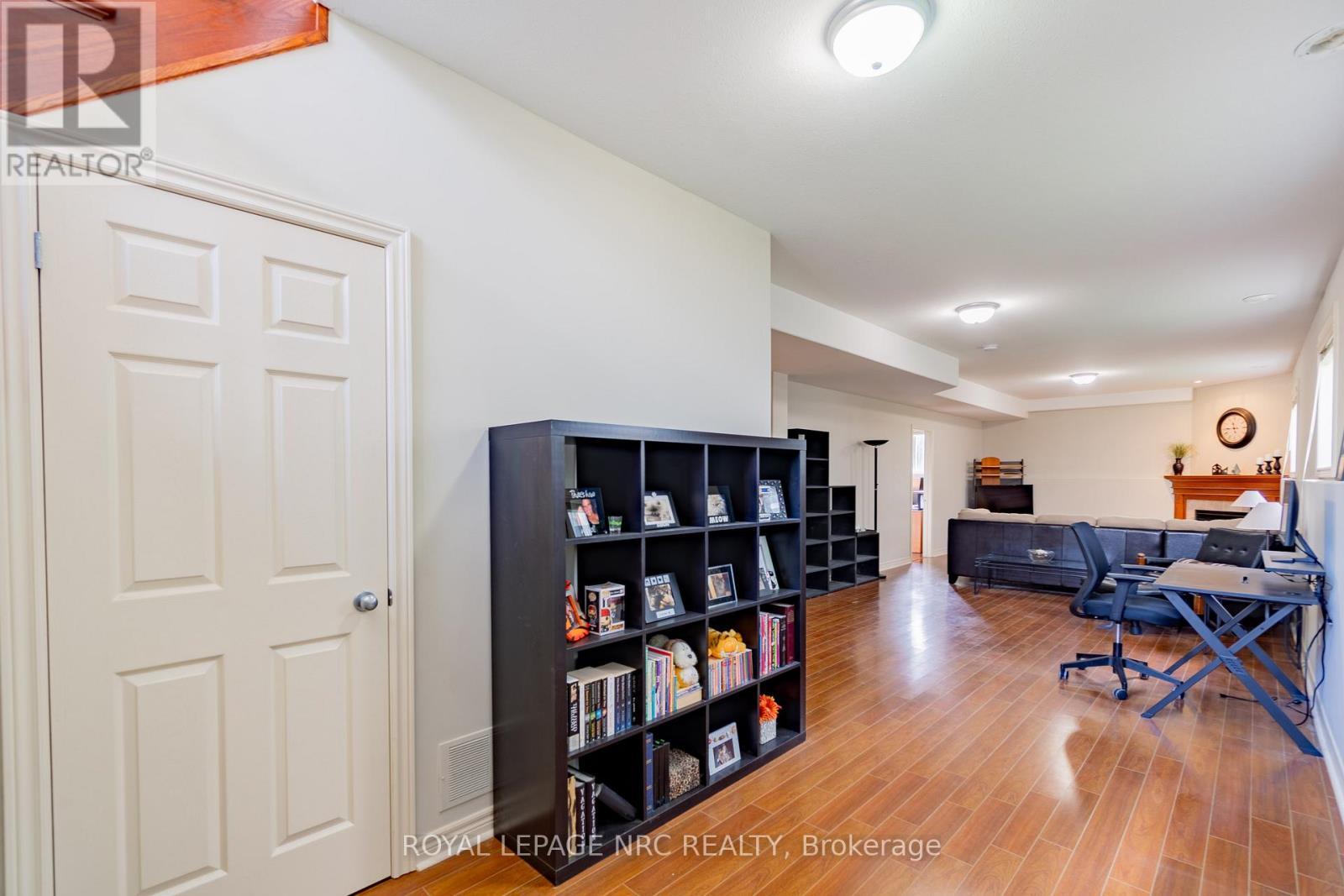 












8398 ATACK COURT

,
Niagara Falls (Ascot),




Ontario
L2H3N4

