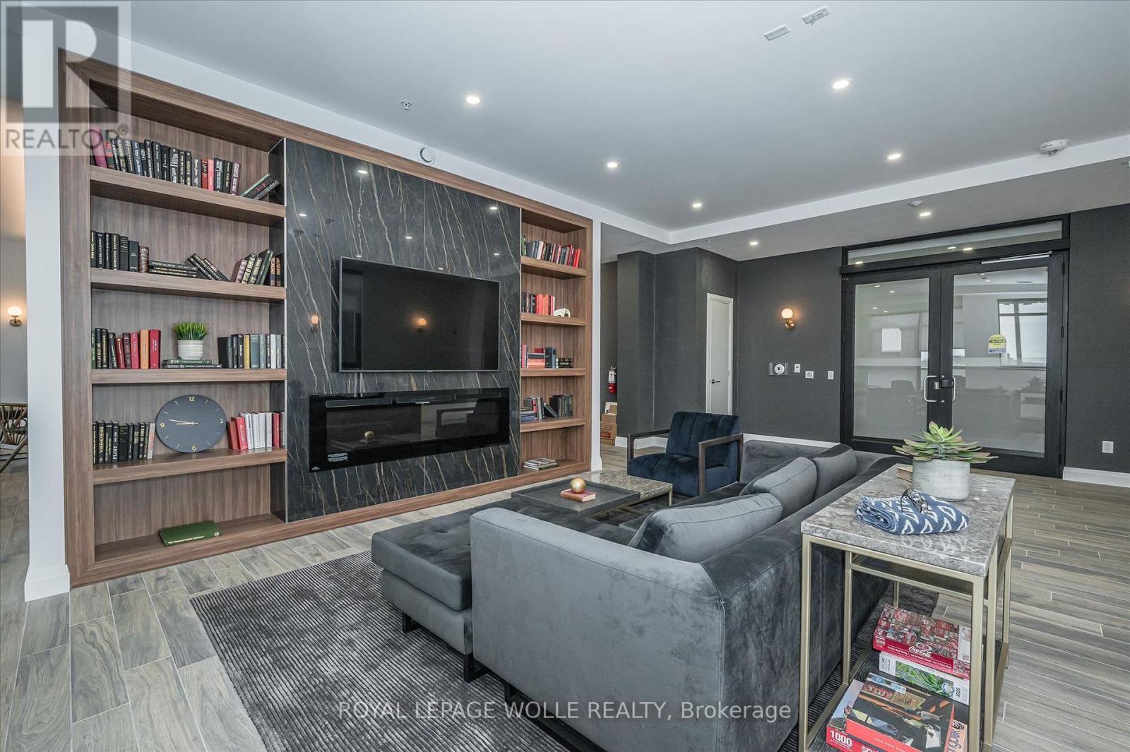 












1714 - 181 KING STREET S

,
Waterloo,




Ontario
N2J0E7

