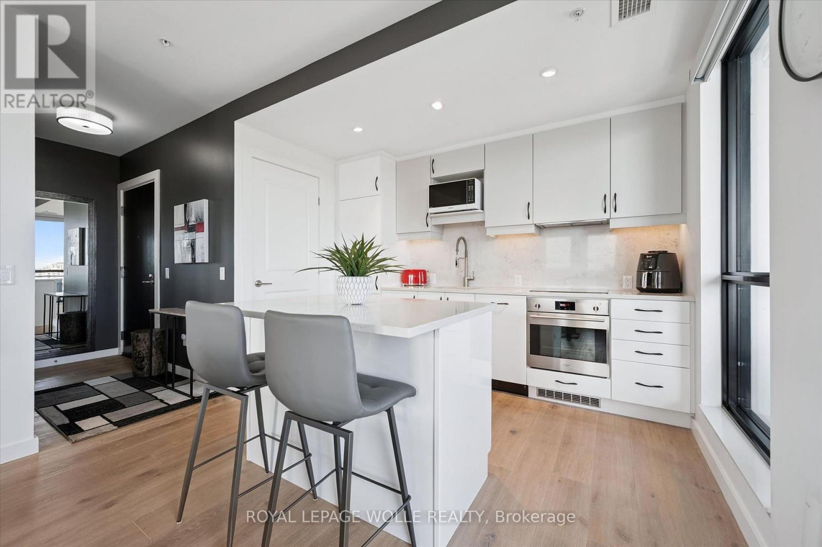 












1714 - 181 KING STREET S

,
Waterloo,




Ontario
N2J0E7

