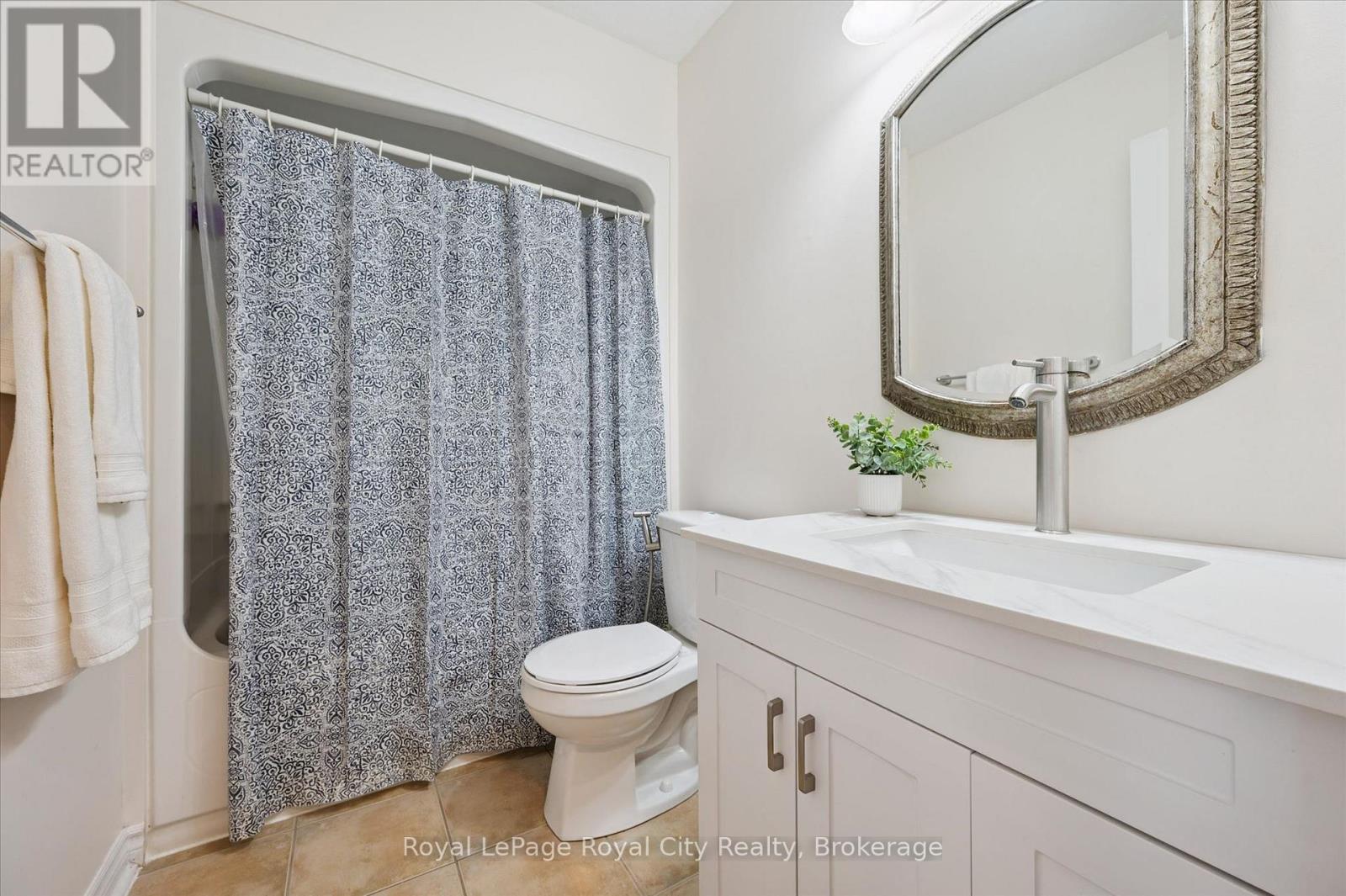












91 LAMBETH WAY

,
Guelph (Pineridge/Westminster Woods),




Ontario
N1L0H1

