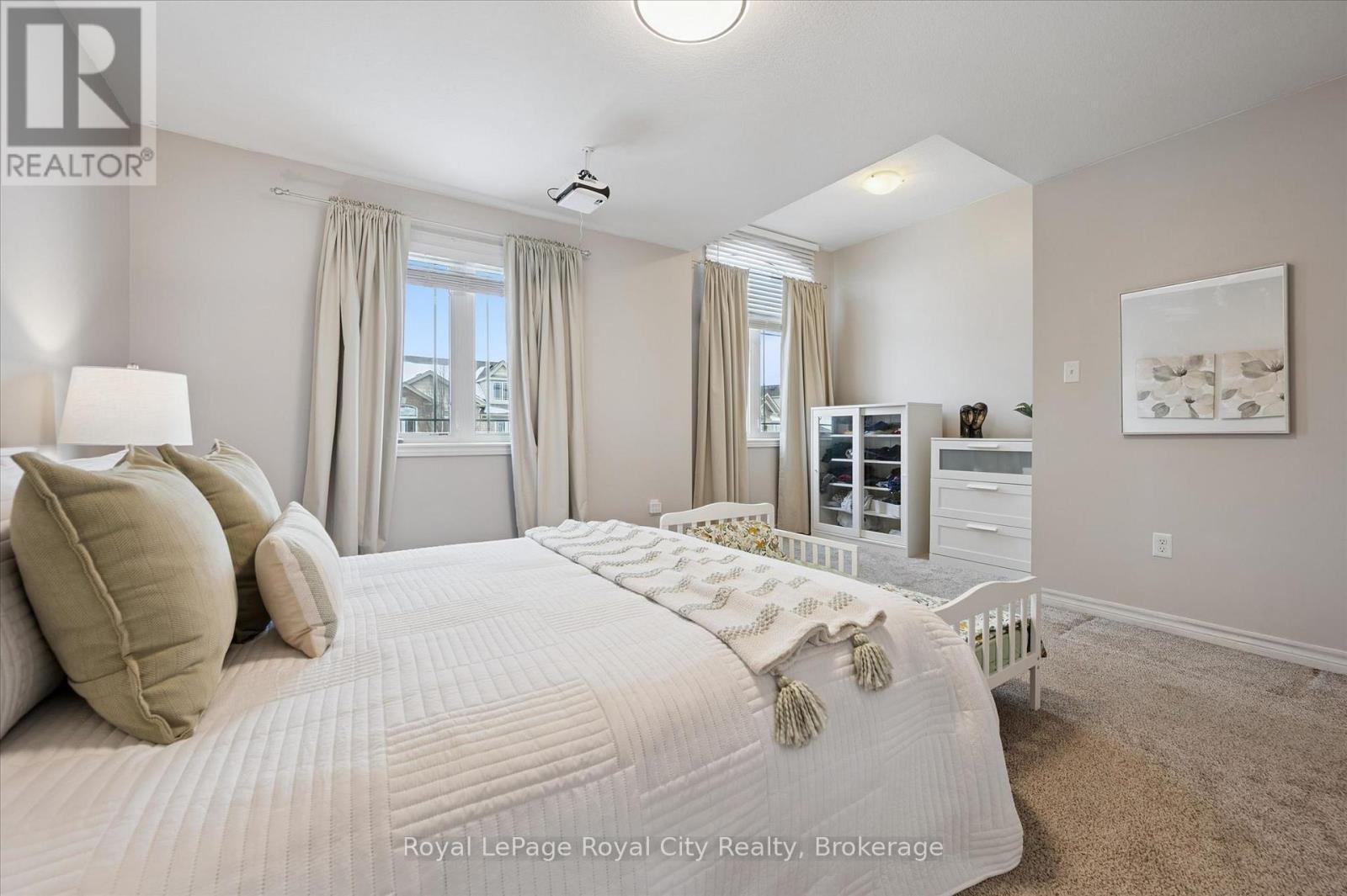 












91 LAMBETH WAY

,
Guelph (Pineridge/Westminster Woods),




Ontario
N1L0H1

