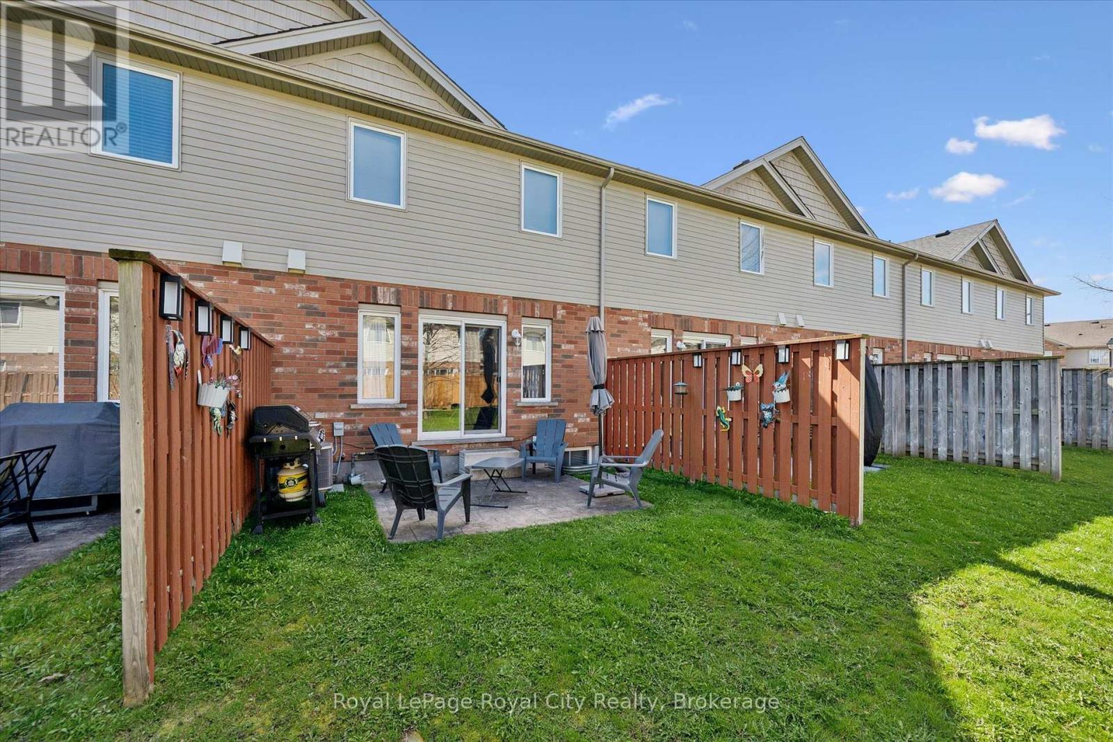 












91 LAMBETH WAY

,
Guelph (Pineridge/Westminster Woods),




Ontario
N1L0H1

