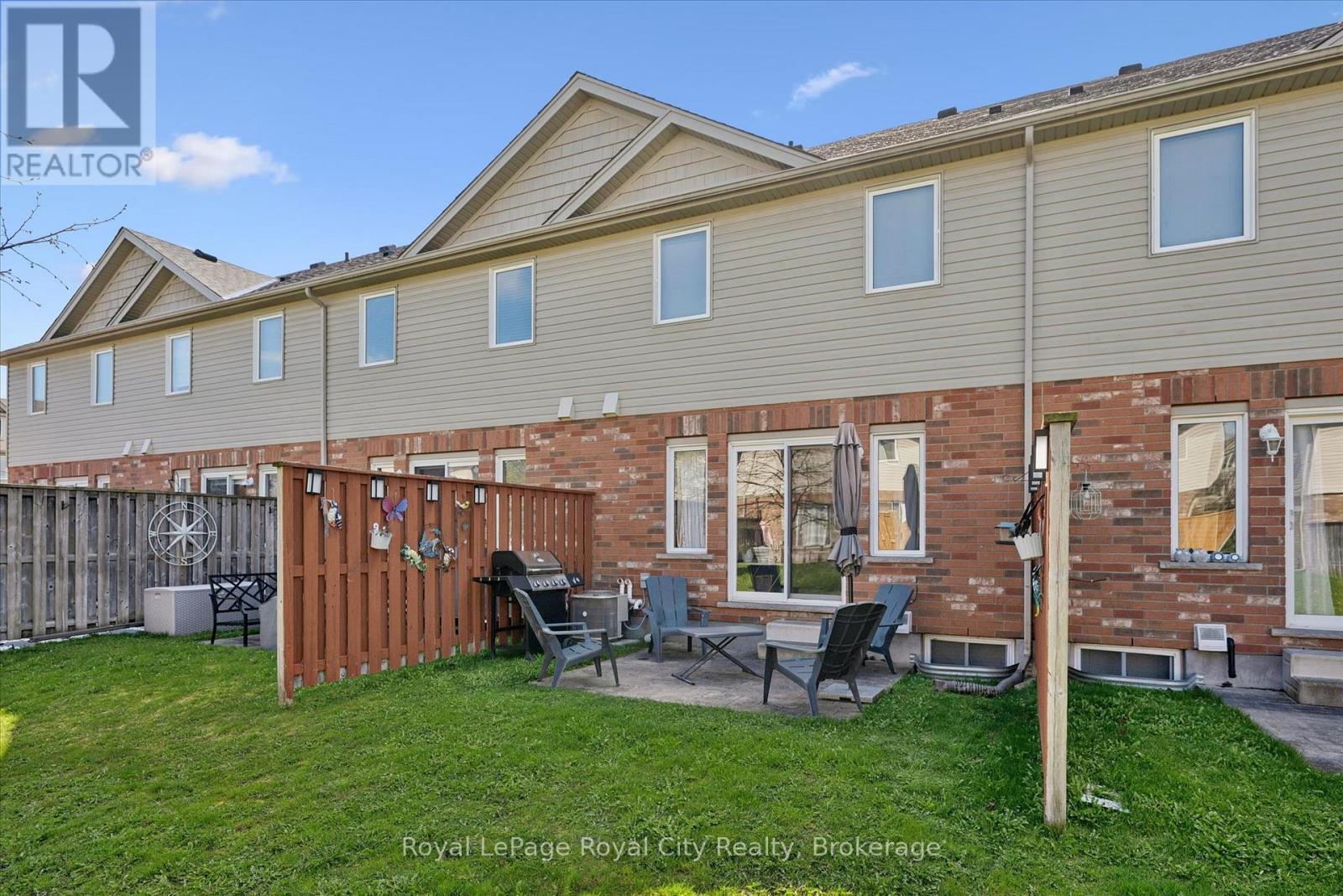 












91 LAMBETH WAY

,
Guelph (Pineridge/Westminster Woods),




Ontario
N1L0H1

