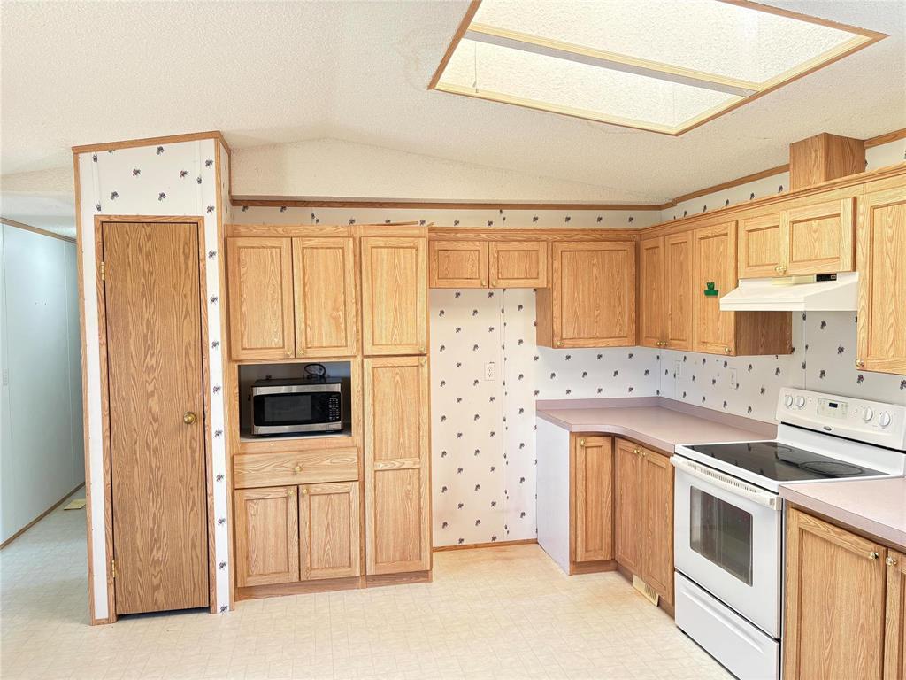 












111 Crandall Road

,
Hamiota,




Manitoba
R0M0T0

