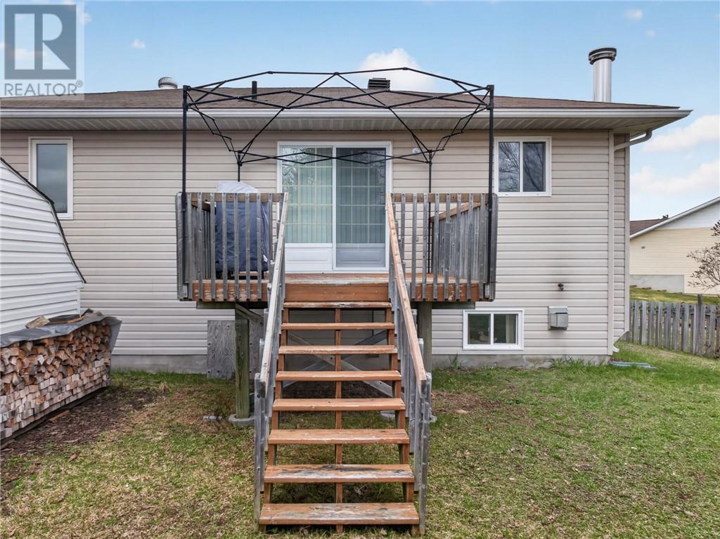












22 Paiement Court

,
Sturgeon Falls,




Ontario
P2B3E4

