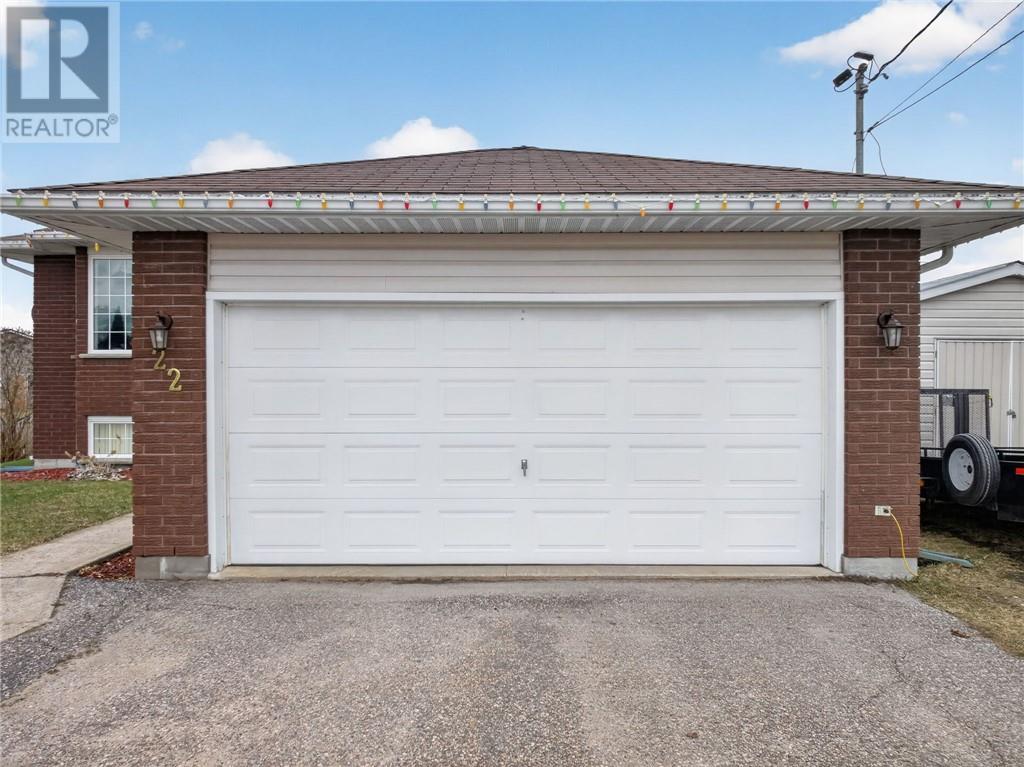 












22 Paiement Court

,
Sturgeon Falls,




Ontario
P2B3E4

