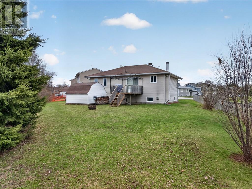 












22 Paiement Court

,
Sturgeon Falls,




Ontario
P2B3E4


