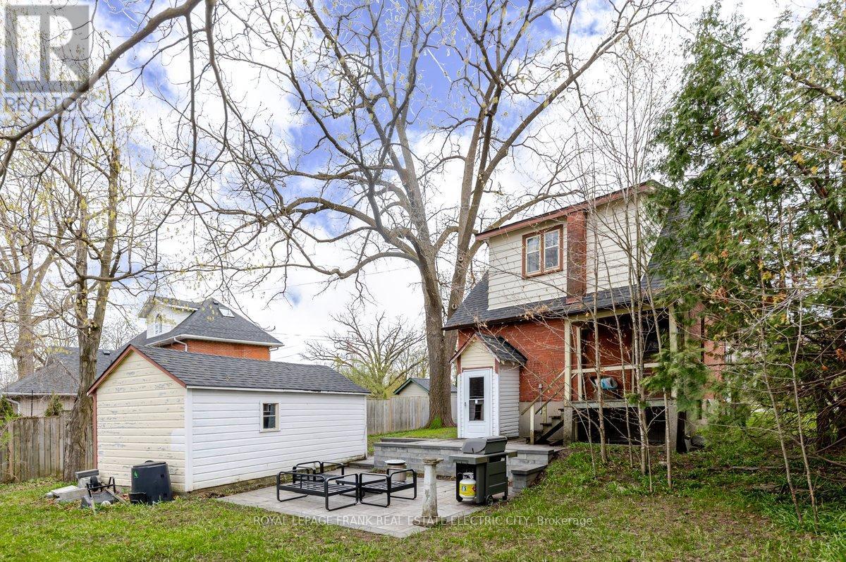 












150 BENSON AVENUE

,
Peterborough (Northcrest Ward 5),




Ontario
K9H5Y3


