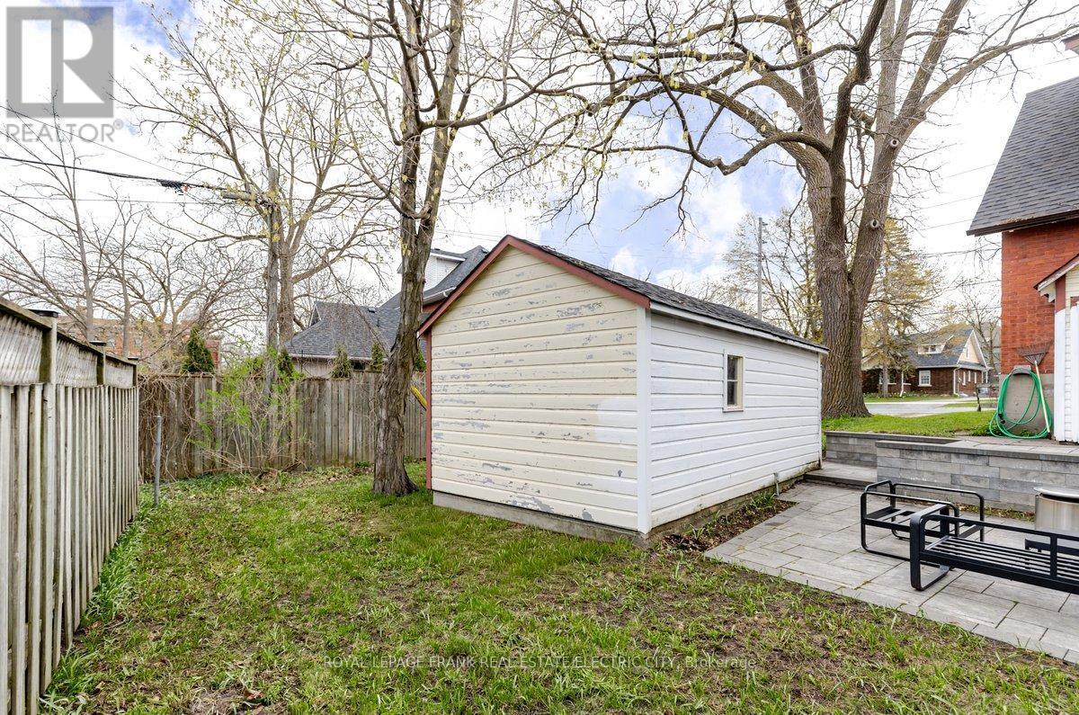 












150 BENSON AVENUE

,
Peterborough (Northcrest Ward 5),




Ontario
K9H5Y3

