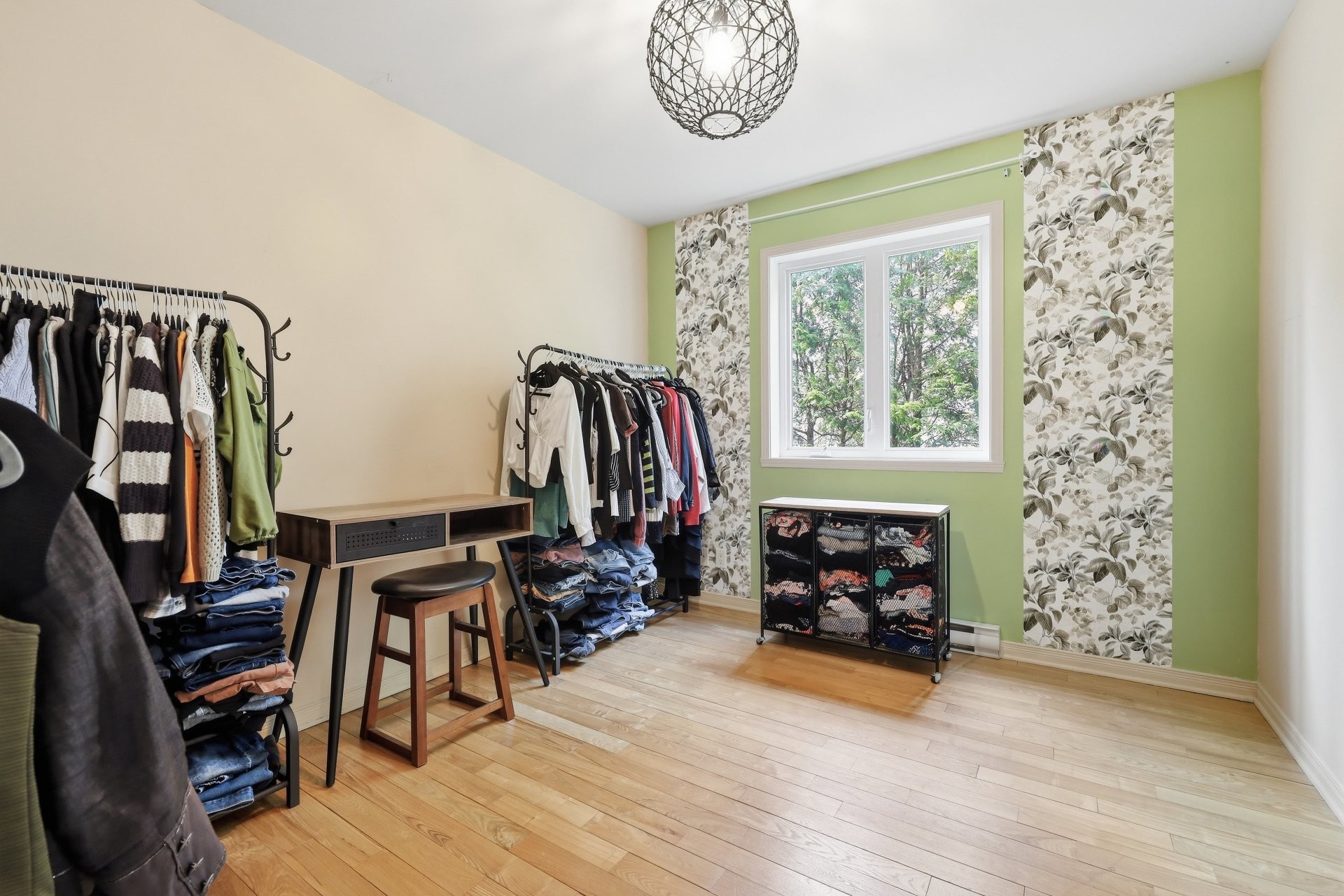 









633


Rue du Mimosa

,
Saint-Amable,




QC
J0L1N0

