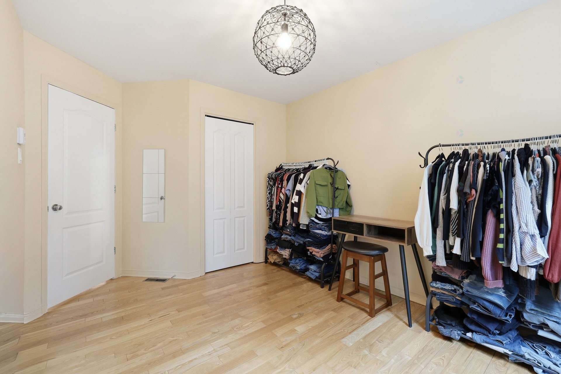 









633


Rue du Mimosa

,
Saint-Amable,




QC
J0L1N0


