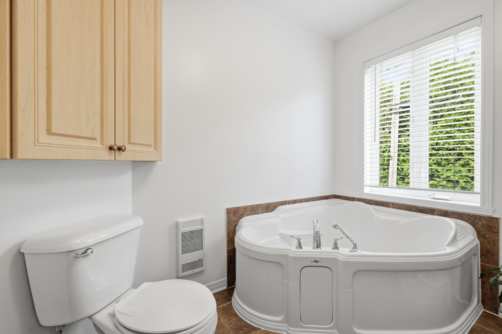 









633


Rue du Mimosa

,
Saint-Amable,




QC
J0L1N0

