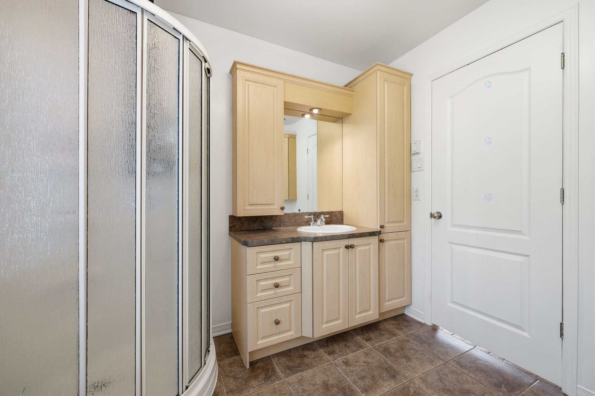 









633


Rue du Mimosa

,
Saint-Amable,




QC
J0L1N0

