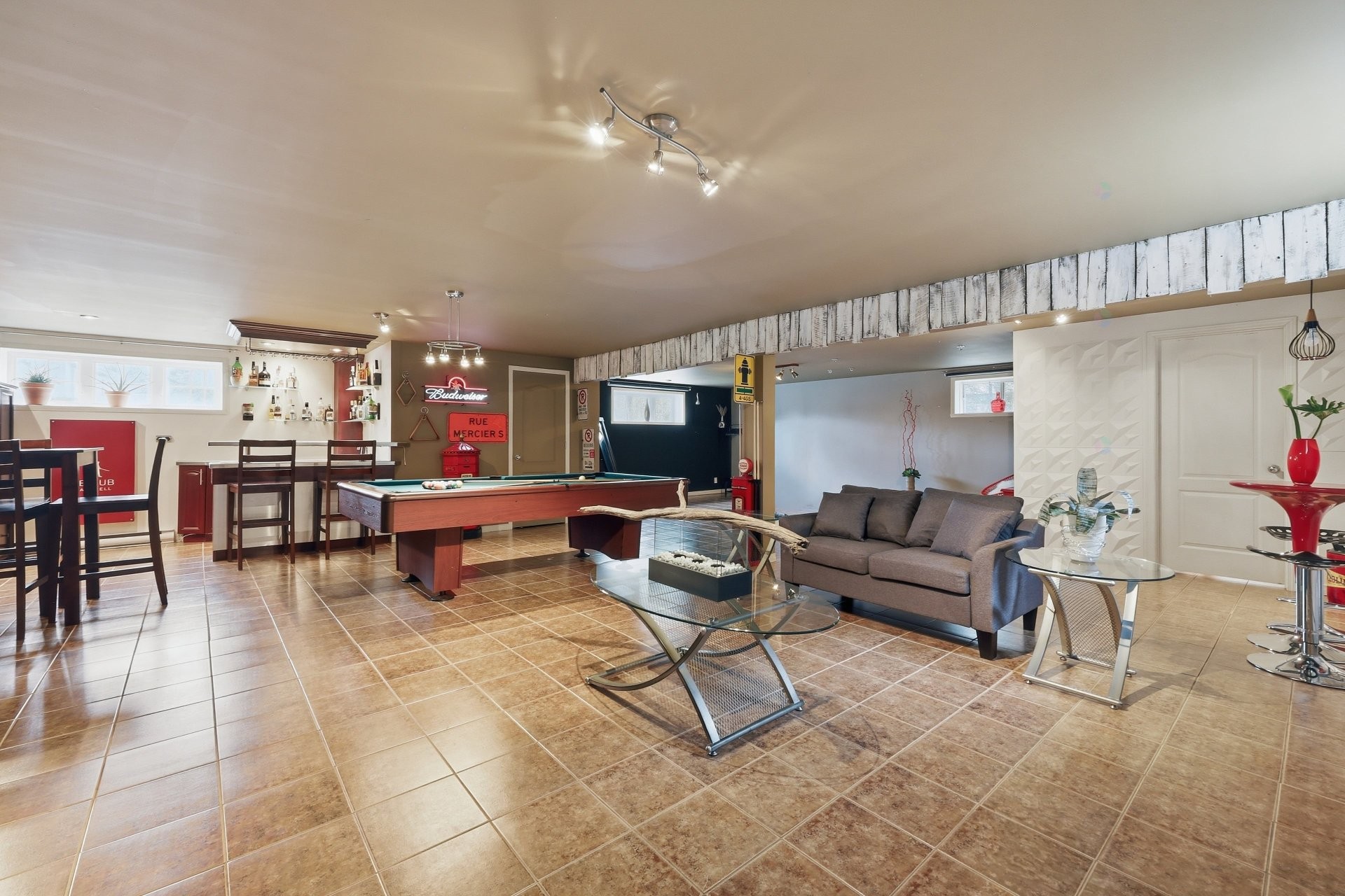 









633


Rue du Mimosa

,
Saint-Amable,




QC
J0L1N0

