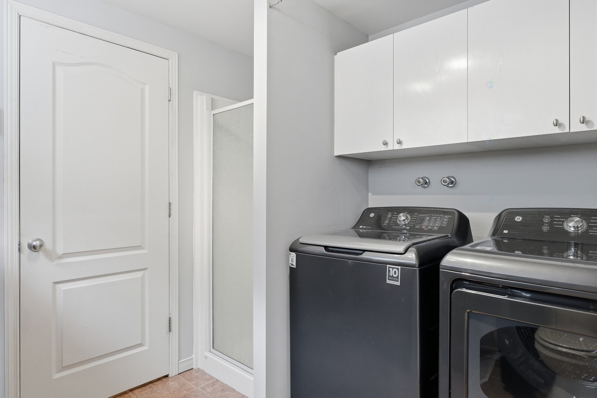 









633


Rue du Mimosa

,
Saint-Amable,




QC
J0L1N0

