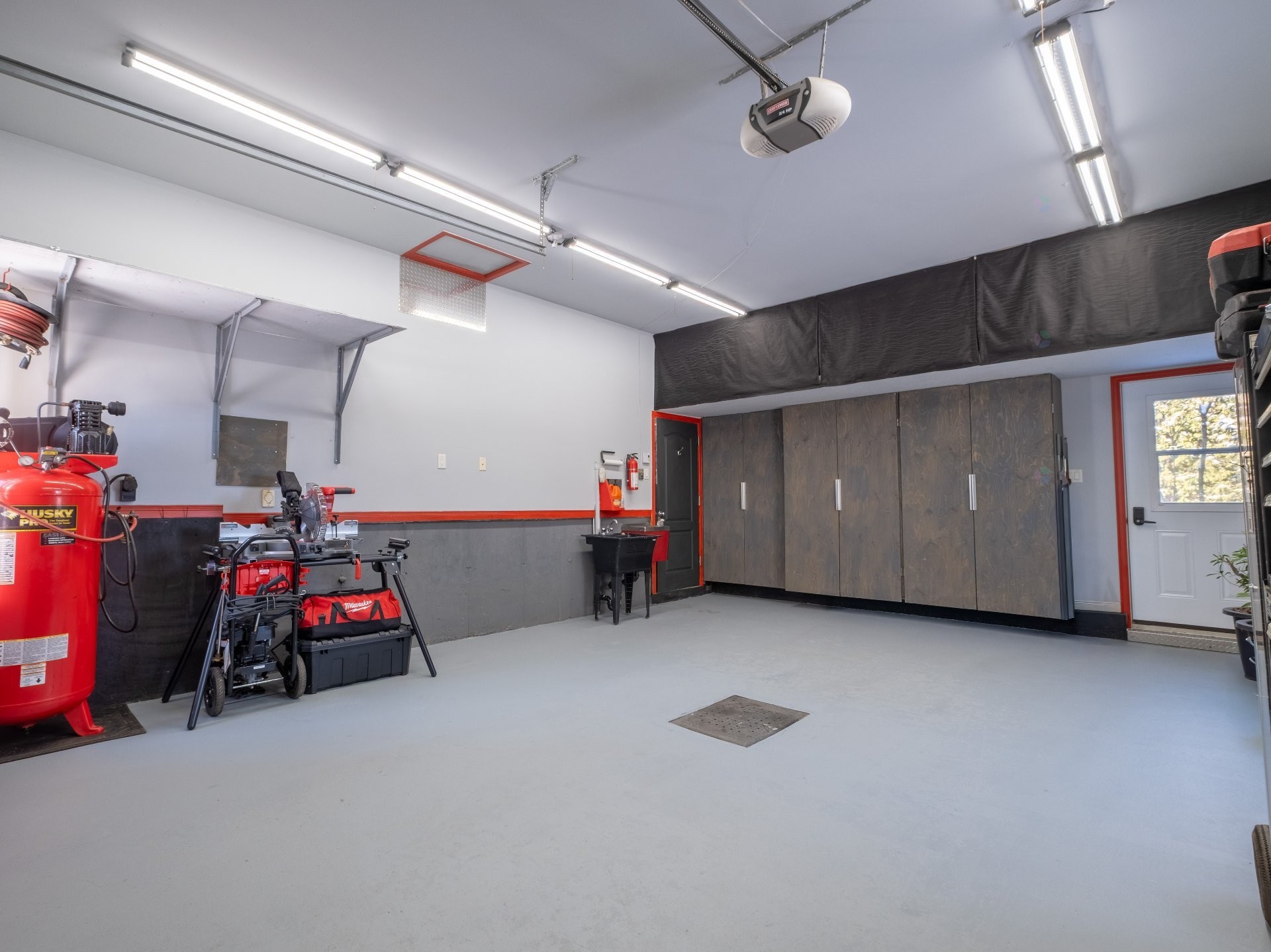 









633


Rue du Mimosa

,
Saint-Amable,




QC
J0L1N0

