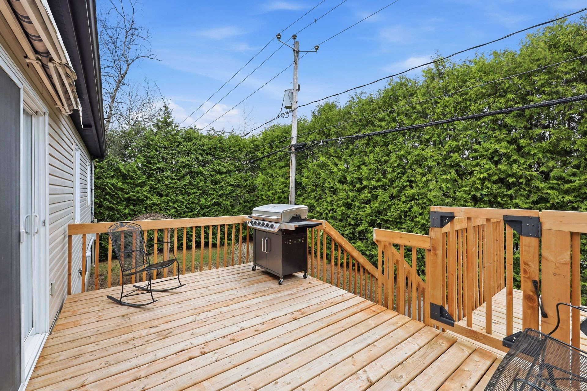 









633


Rue du Mimosa

,
Saint-Amable,




QC
J0L1N0

