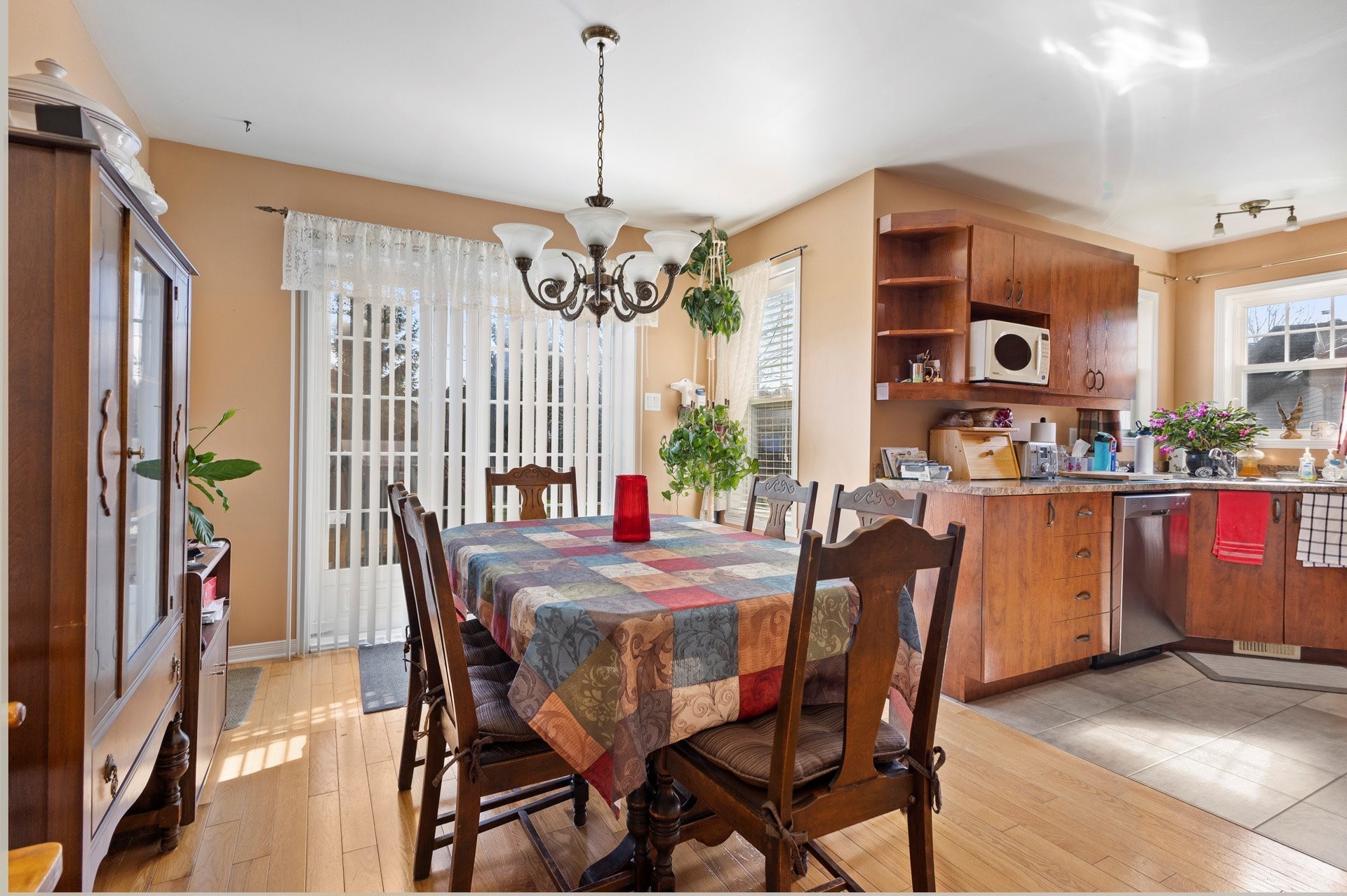 









6


Rue Aimé-Aubry

,
Rigaud,




QC
J0P1P0

