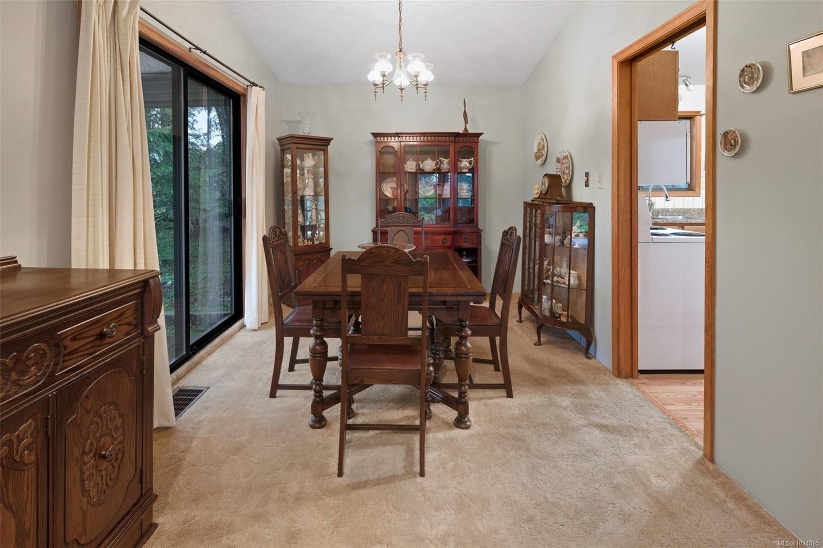 









4395


Liberto

Rd,
Saanich,




BC
V9E 2C4

