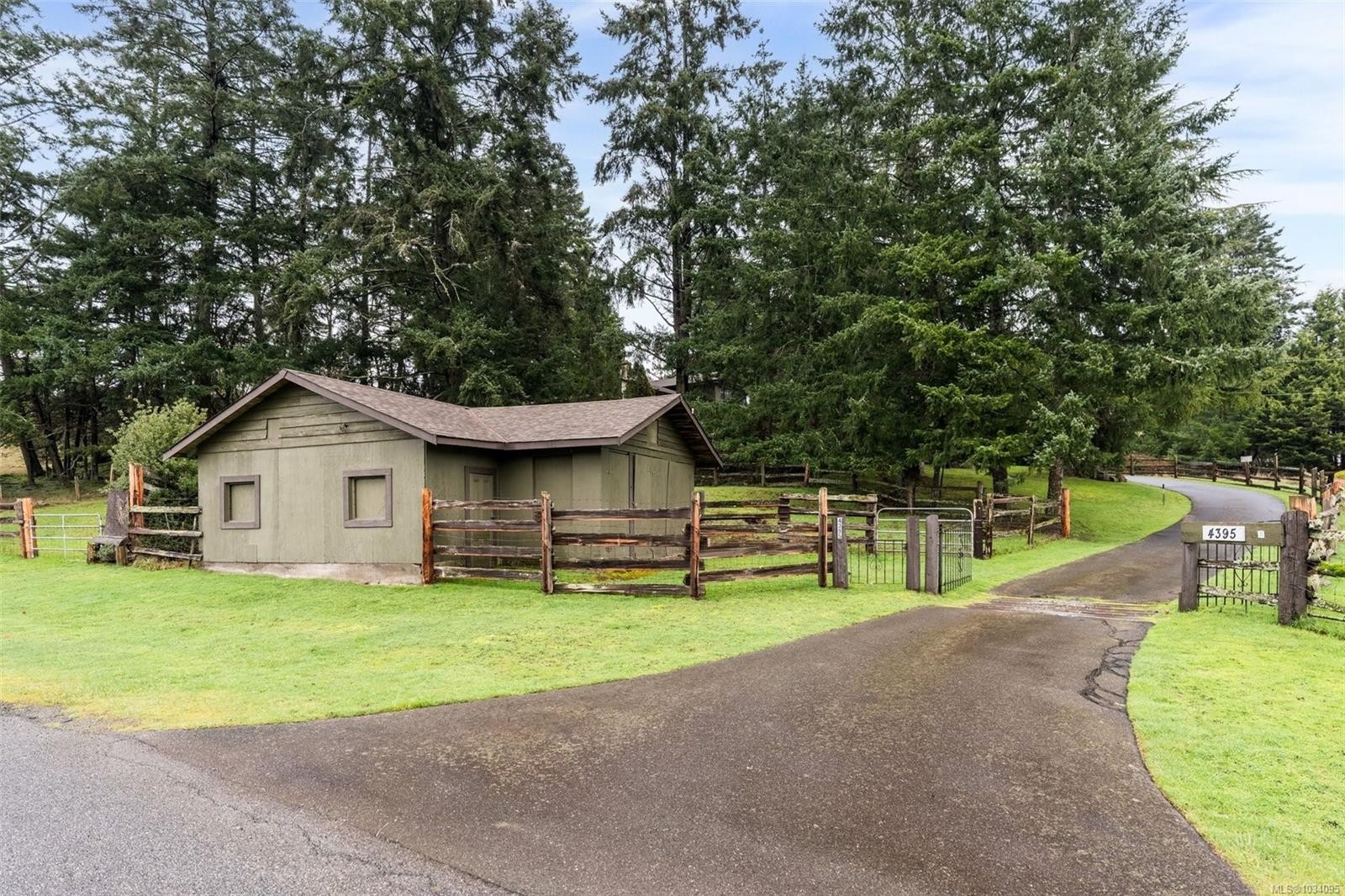 









4395


Liberto

Rd,
Saanich,




BC
V9E 2C4

