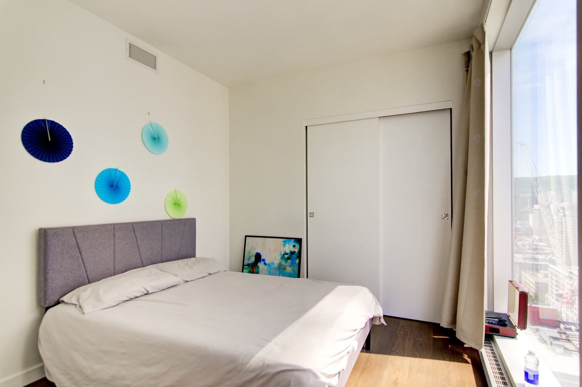 









1450


Boul. René-Lévesque O.

, 2409,
Montréal (Ville-Marie),




QC
H3G0E1

