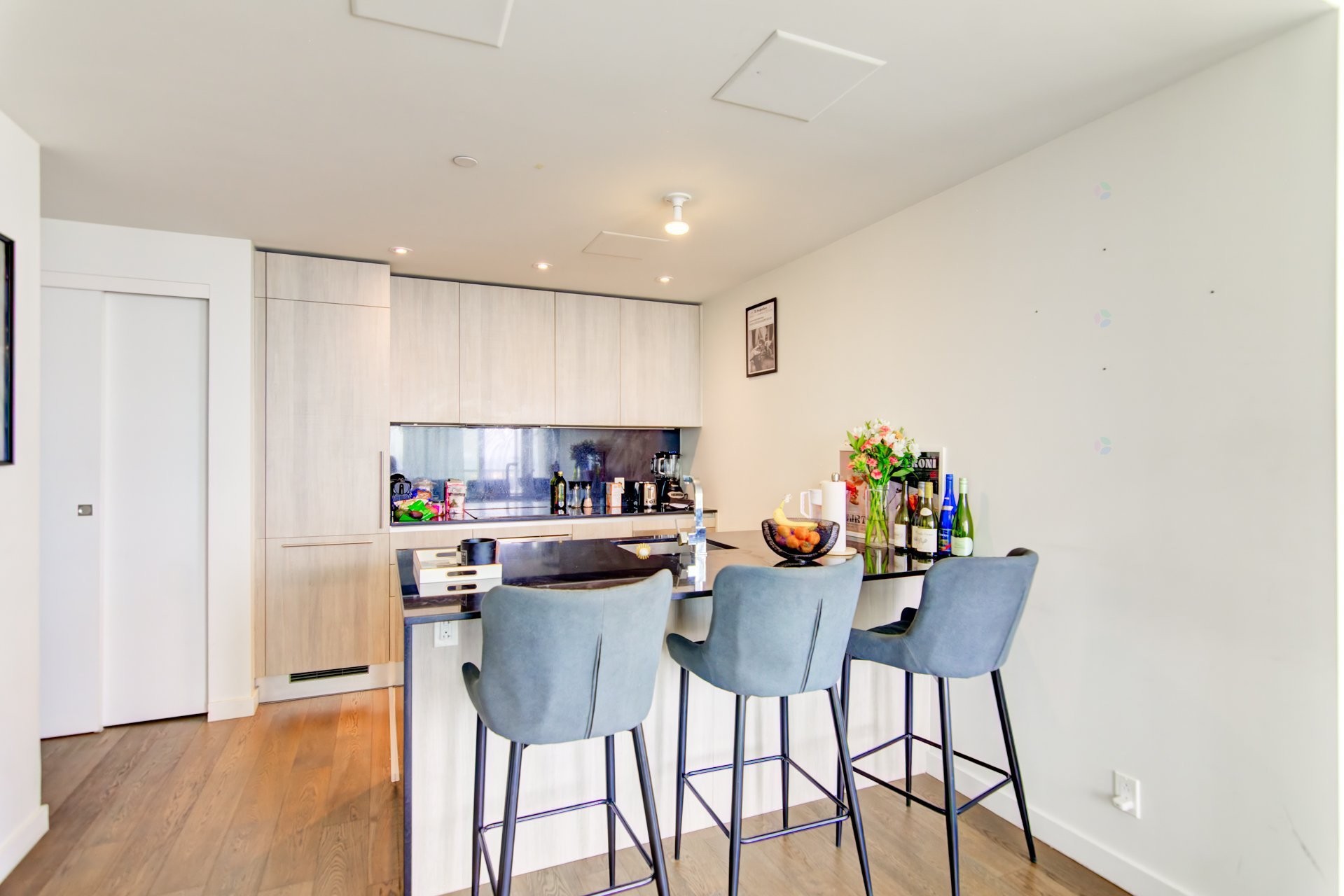 









1450


Boul. René-Lévesque O.

, 2409,
Montréal (Ville-Marie),




QC
H3G0E1

