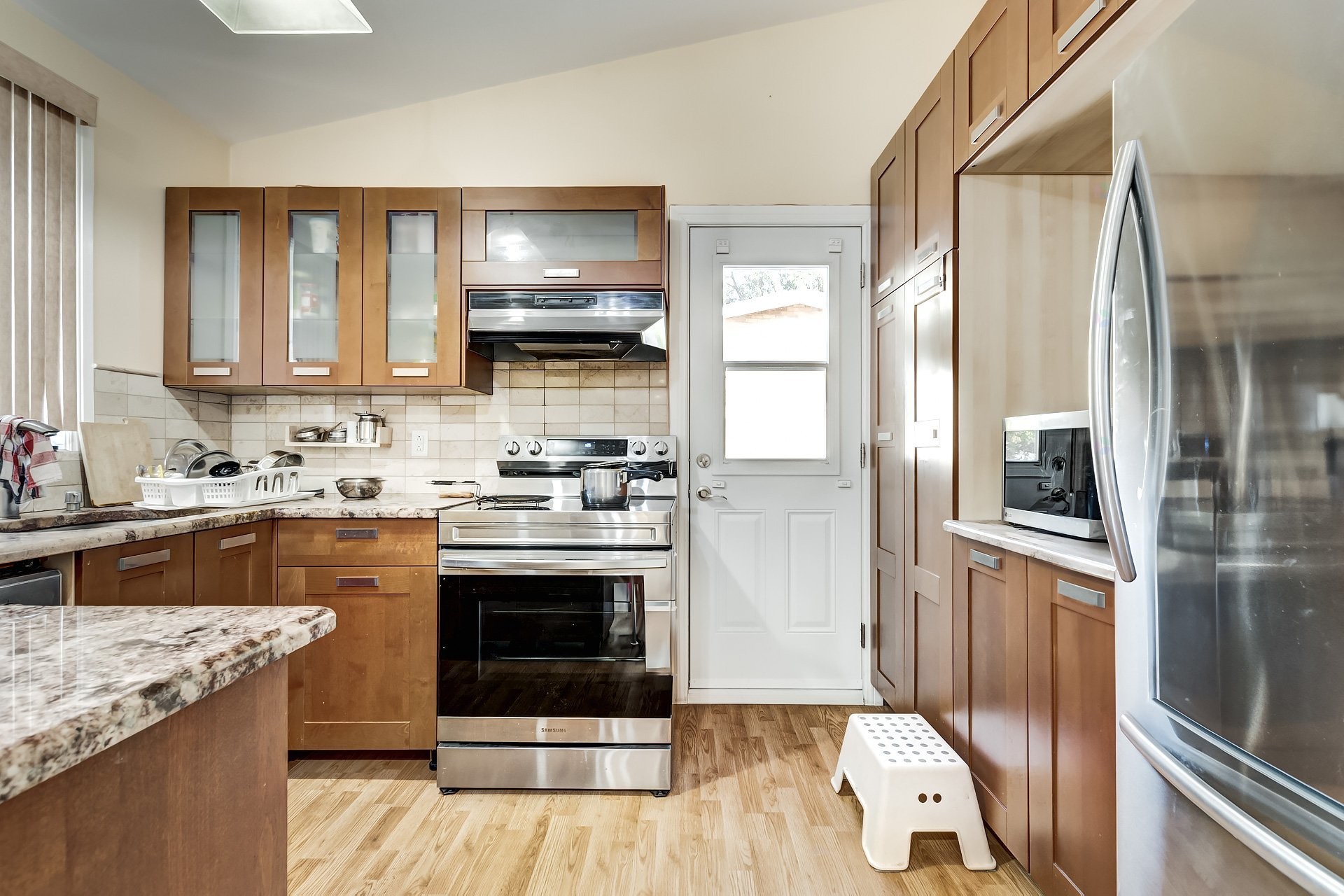 









75


17e Avenue

,
Montréal (Pierrefonds-Roxboro),




QC
H8Y3A5

